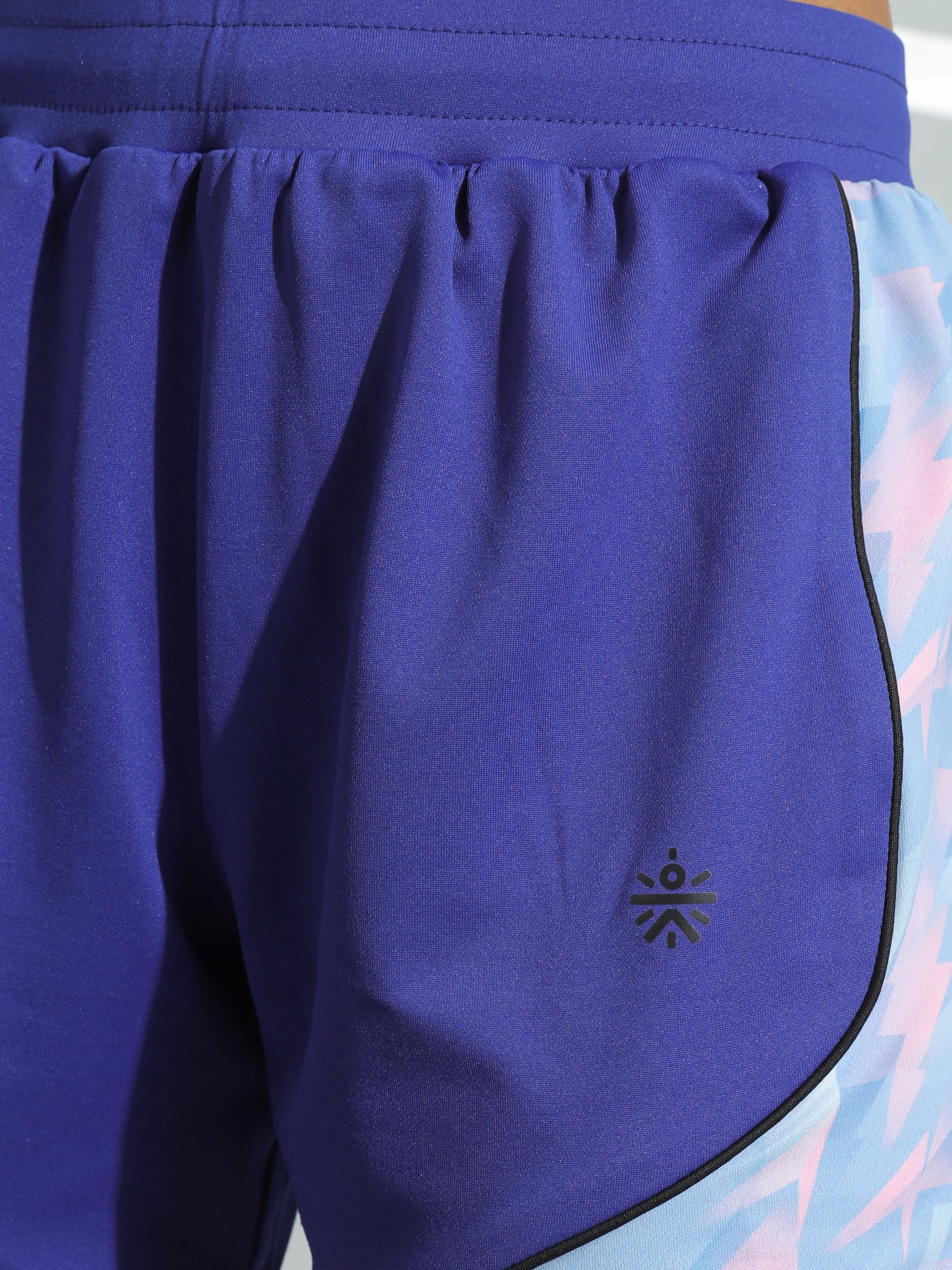 Women's Blue Geometric Panel Active Shorts