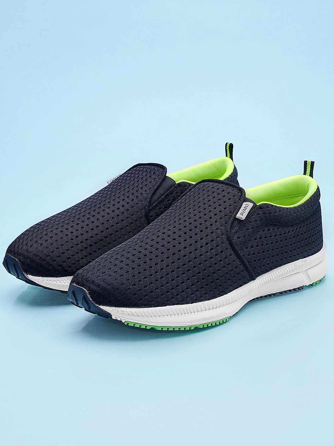 Avant Men's Bolt Slip-On Training Shoes - Black