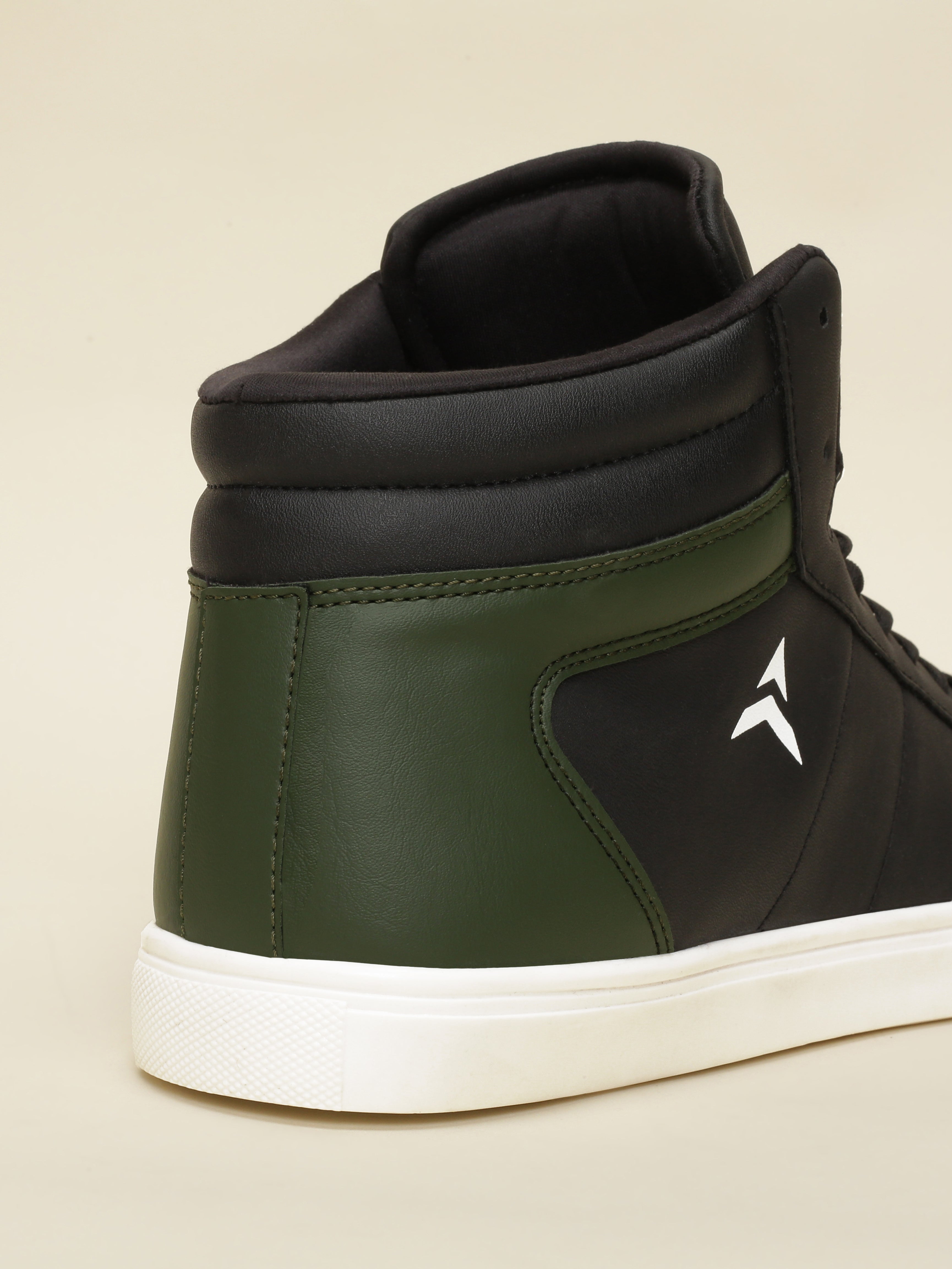 Avant Men's Stride Sneakers - Black/Green