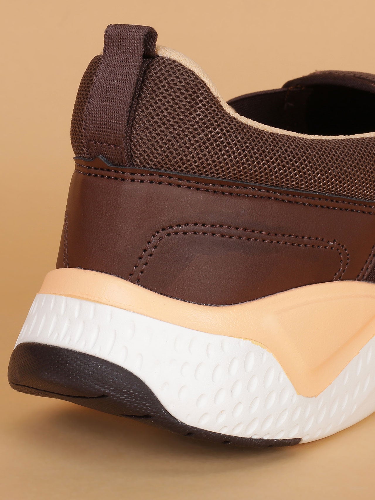 Avant Women's Sway Slip On Walking Shoes - Brown