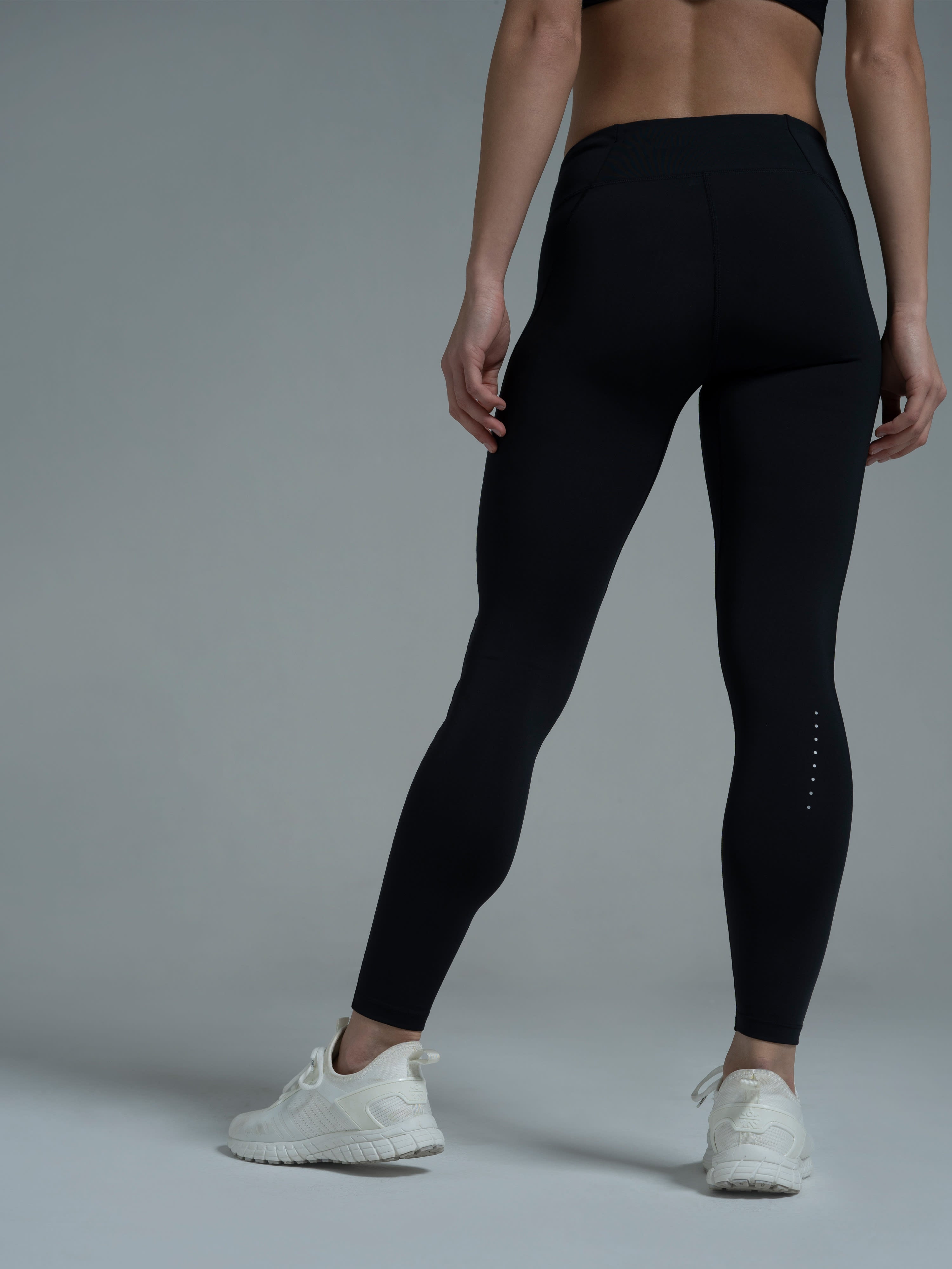Black Absolute Fit Solid Running Tights