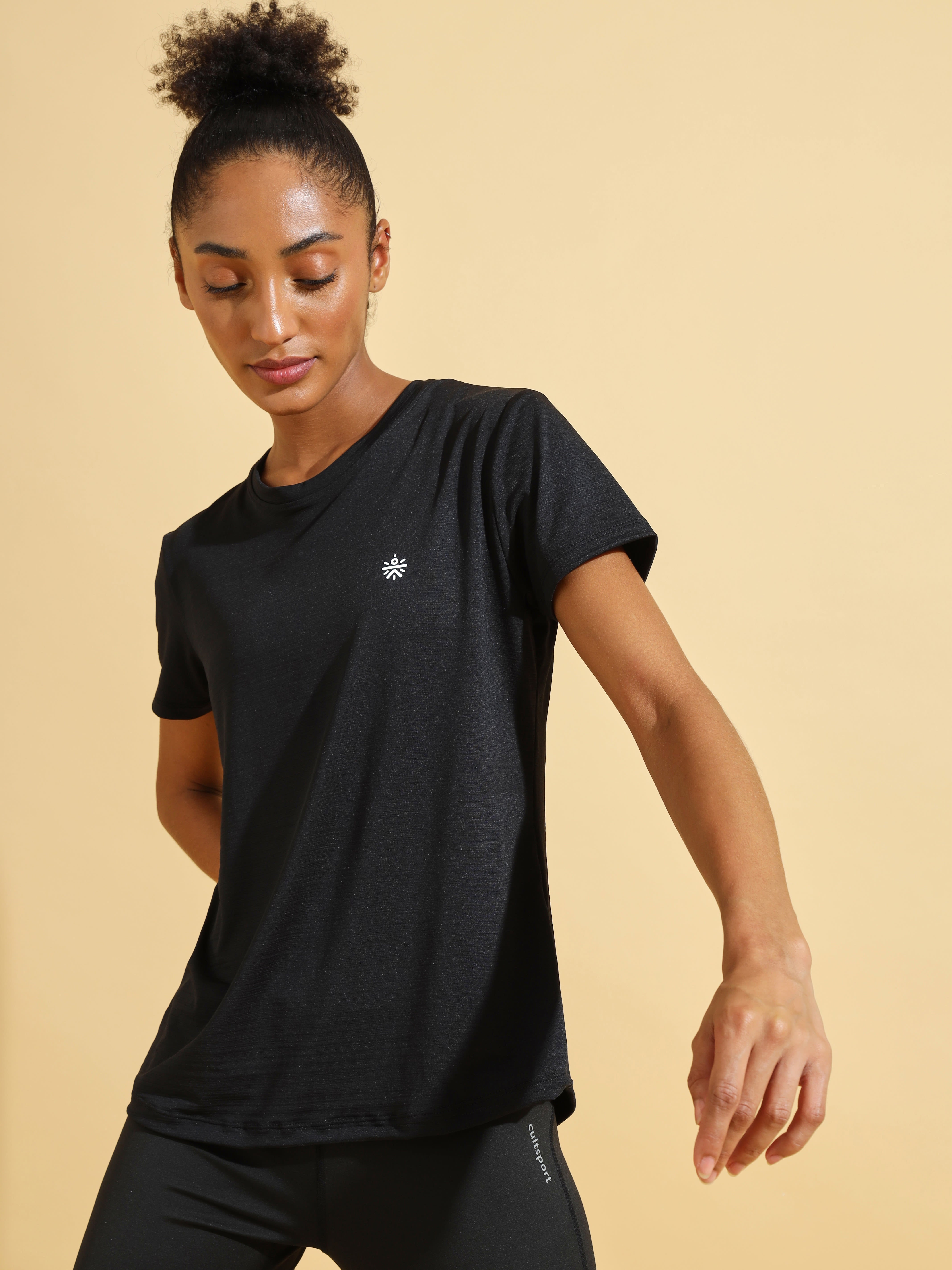 Solid Active T-shirt with Logo