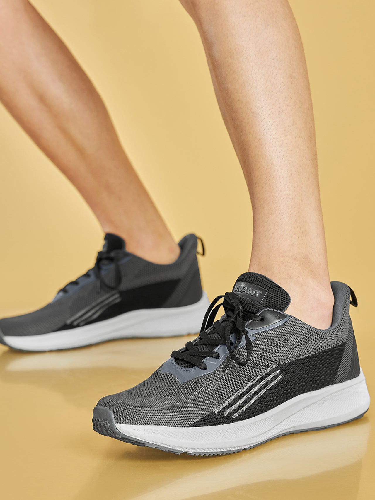 Avant Men's UltraBoom Running and Training shoes-D.Grey