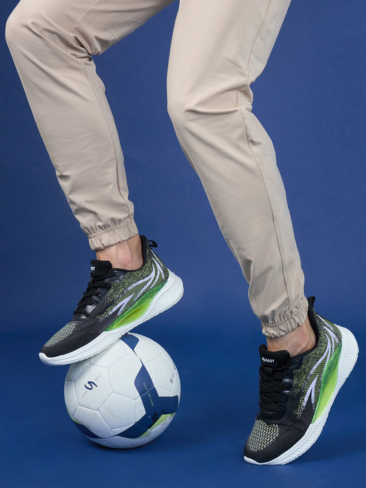 Avant Men's Rage Sports shoes - Black/P.Green