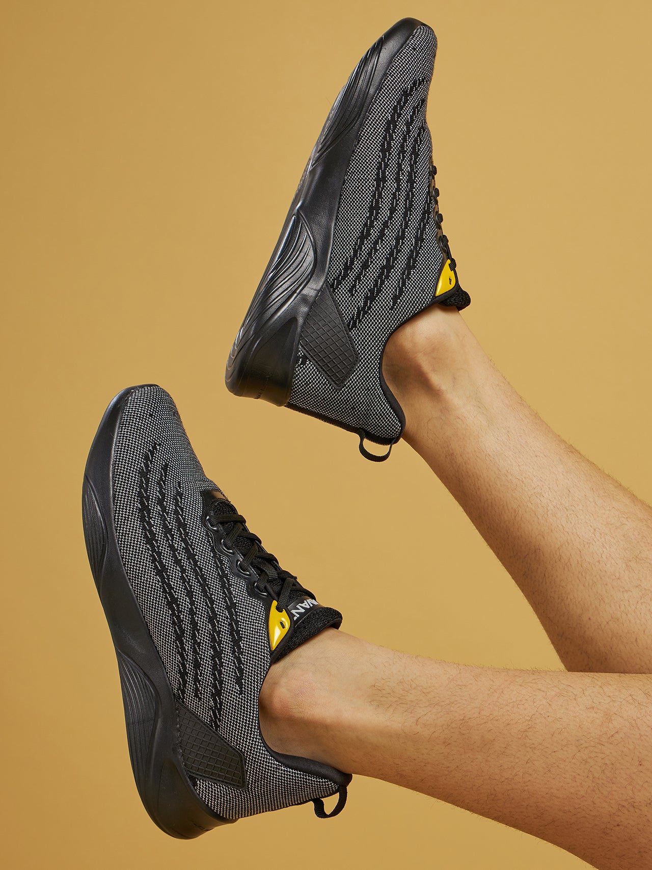 Avant Men's Vision Walking / Training shoes-Black