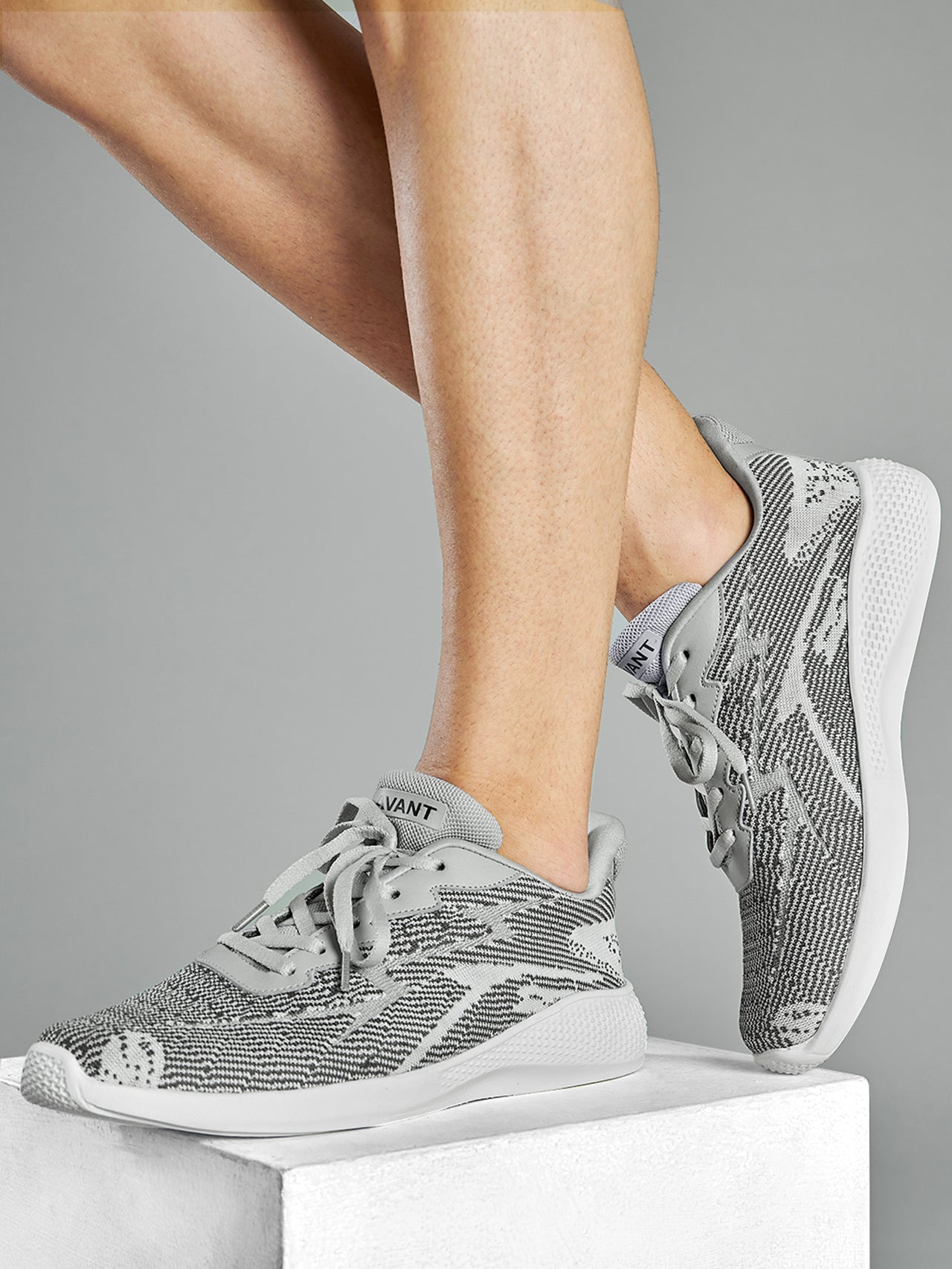 Avant Men's Classic Knitted Walking Shoes- Beige