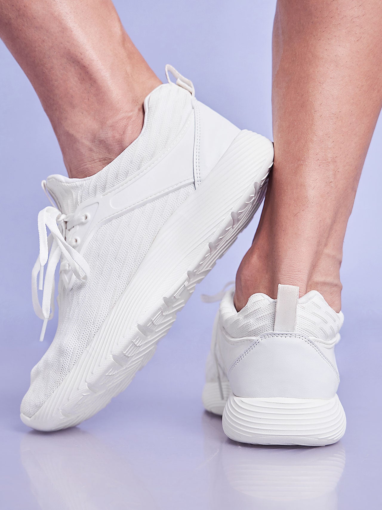 Avant Men's FeatherLite Running and Walking Shoes- White