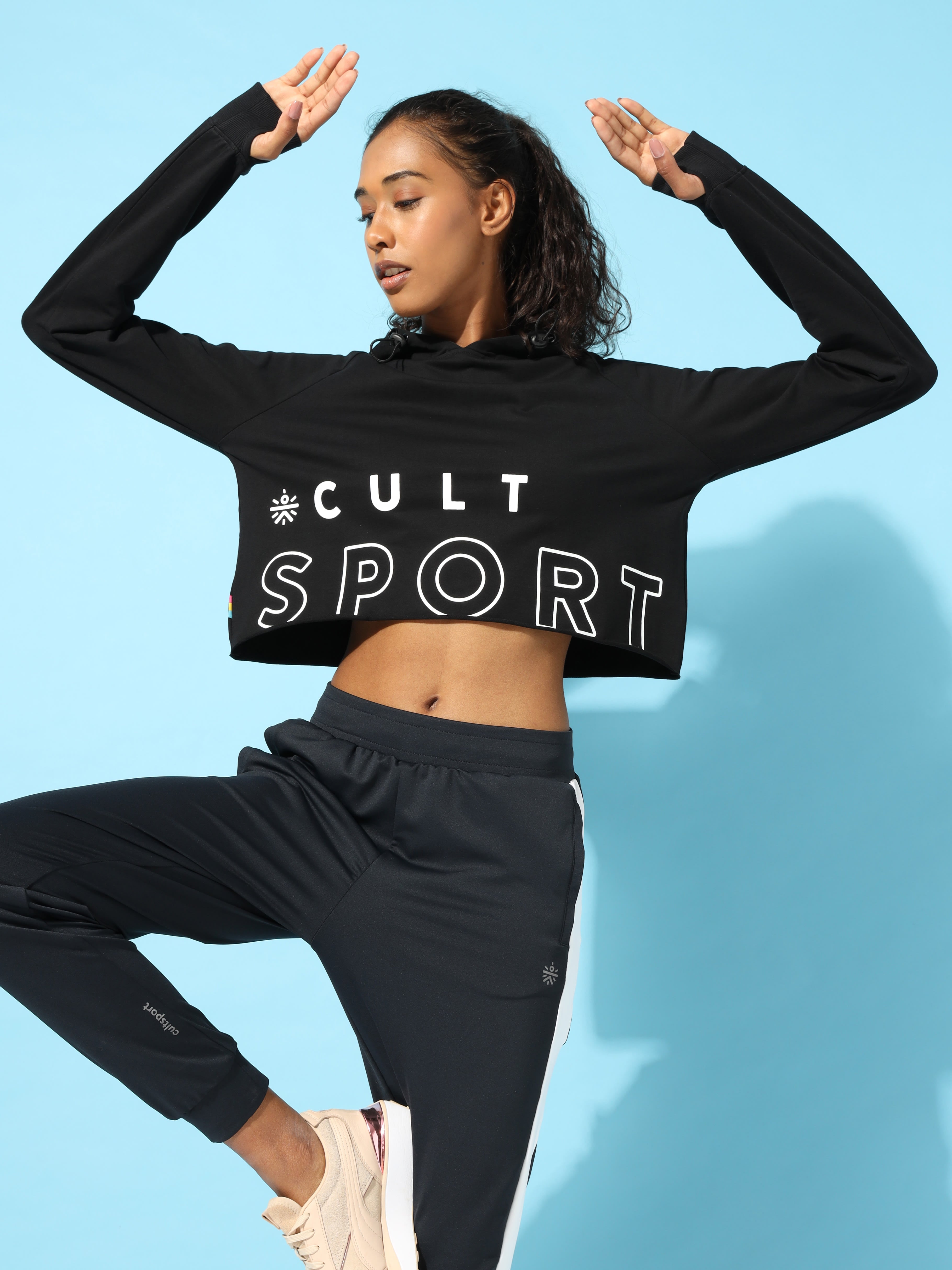 LAYR Crop Sweatshirt
