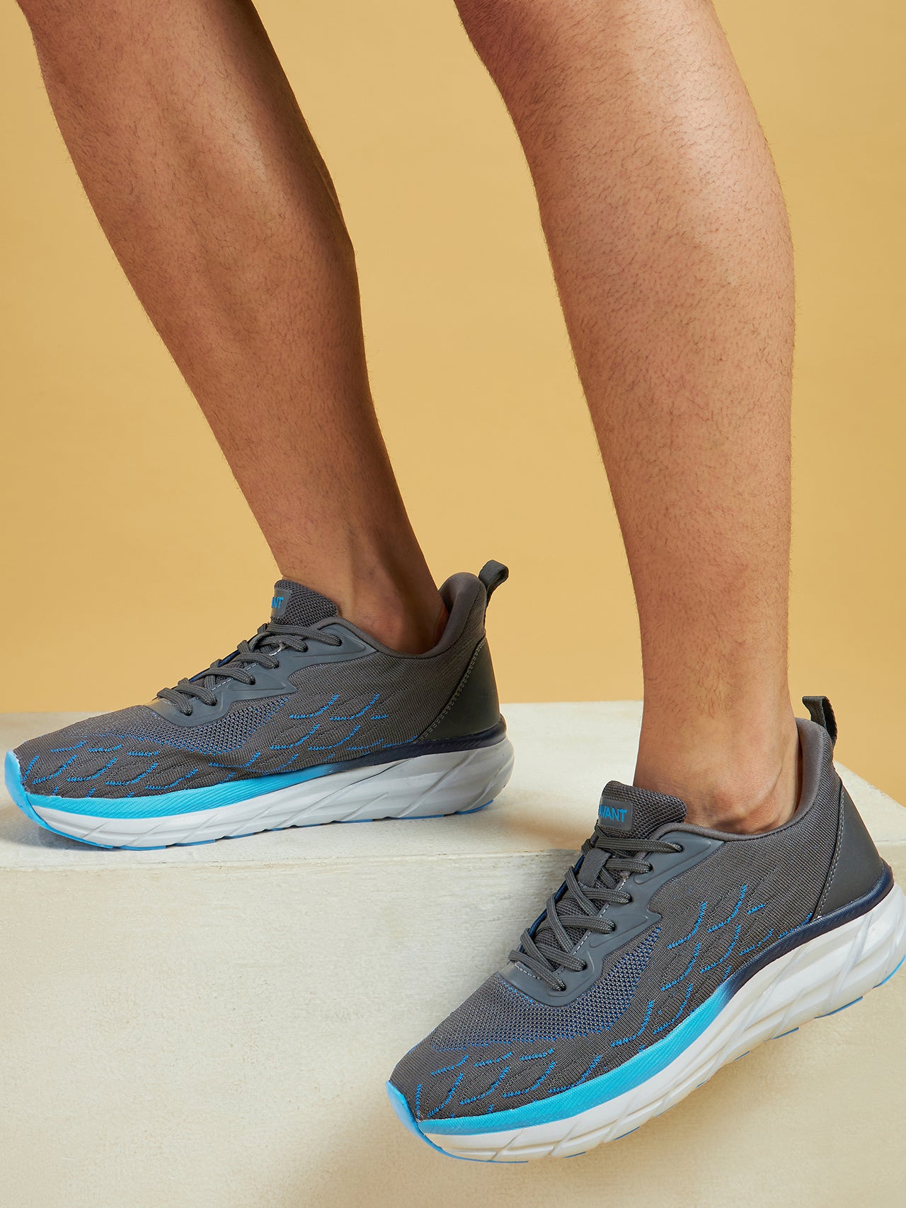 Avant Men's Cruiser Running Shoes - Grey/Blue