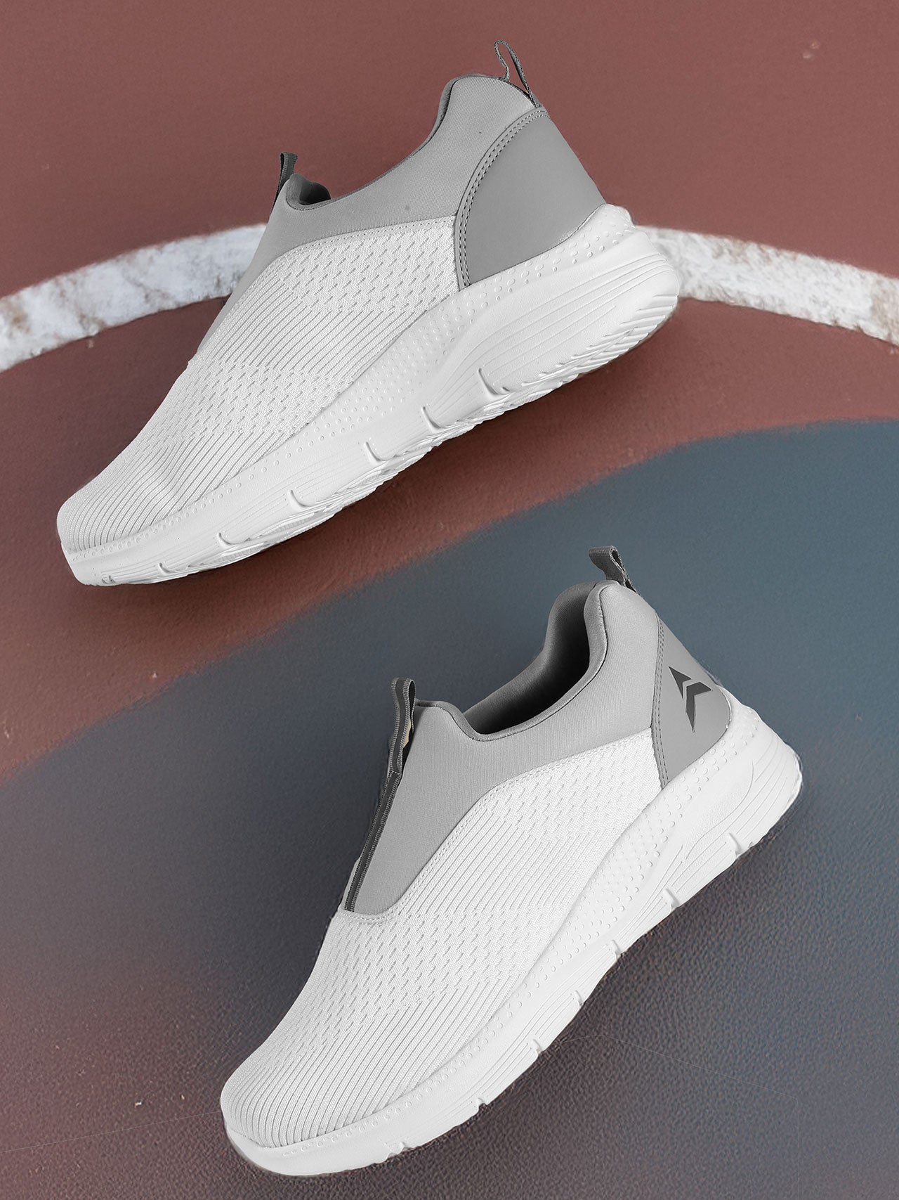 Avant Men's Sigma Slip on Walking Shoes - White