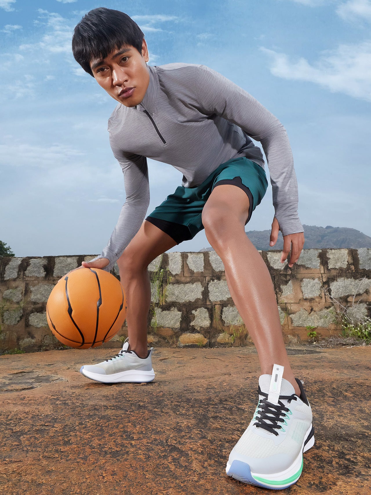 Buy cult Men's Versa Freeway Running shoes - Grey/Green