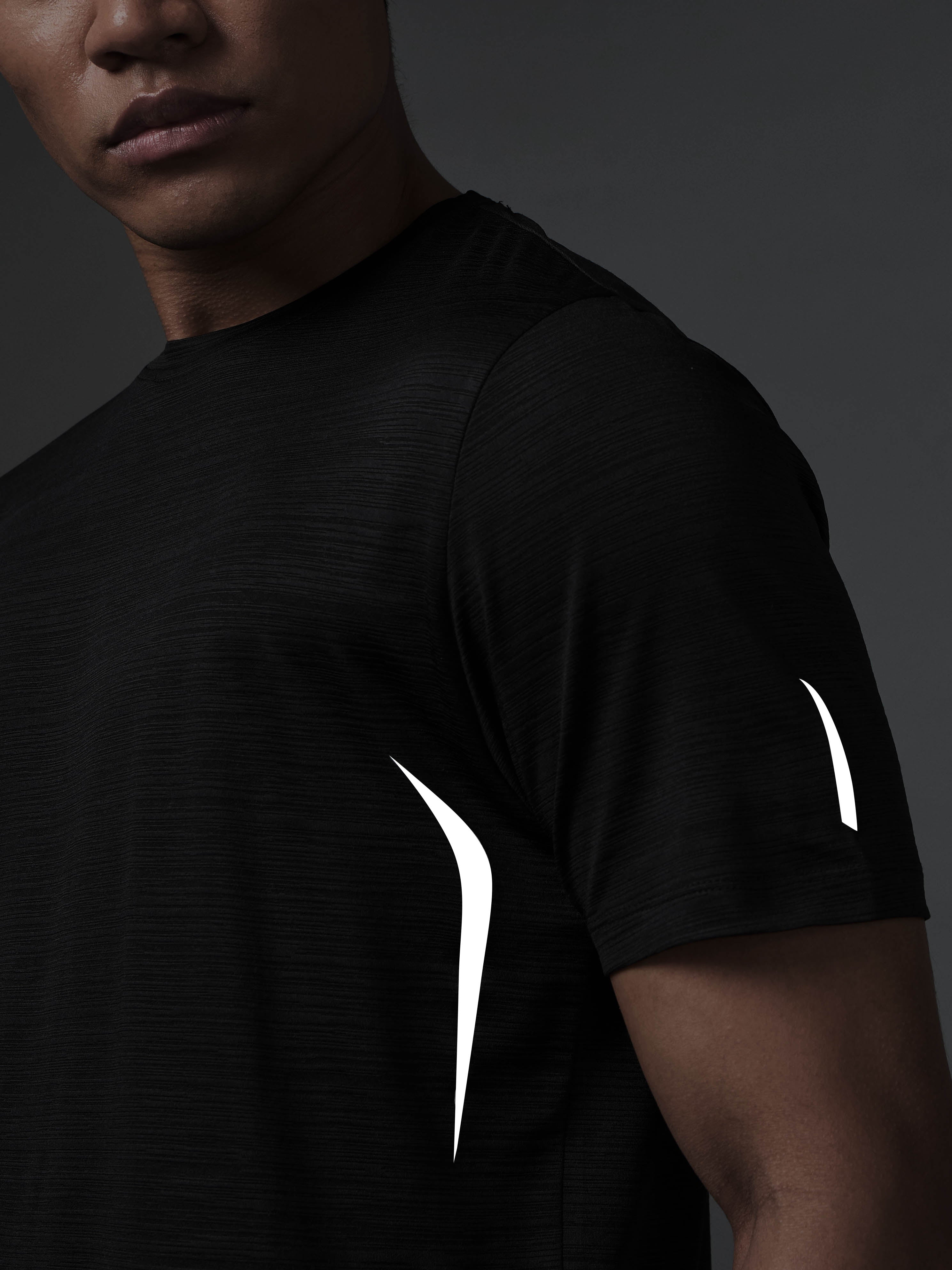 Men's City Escape Black Running T-shirt