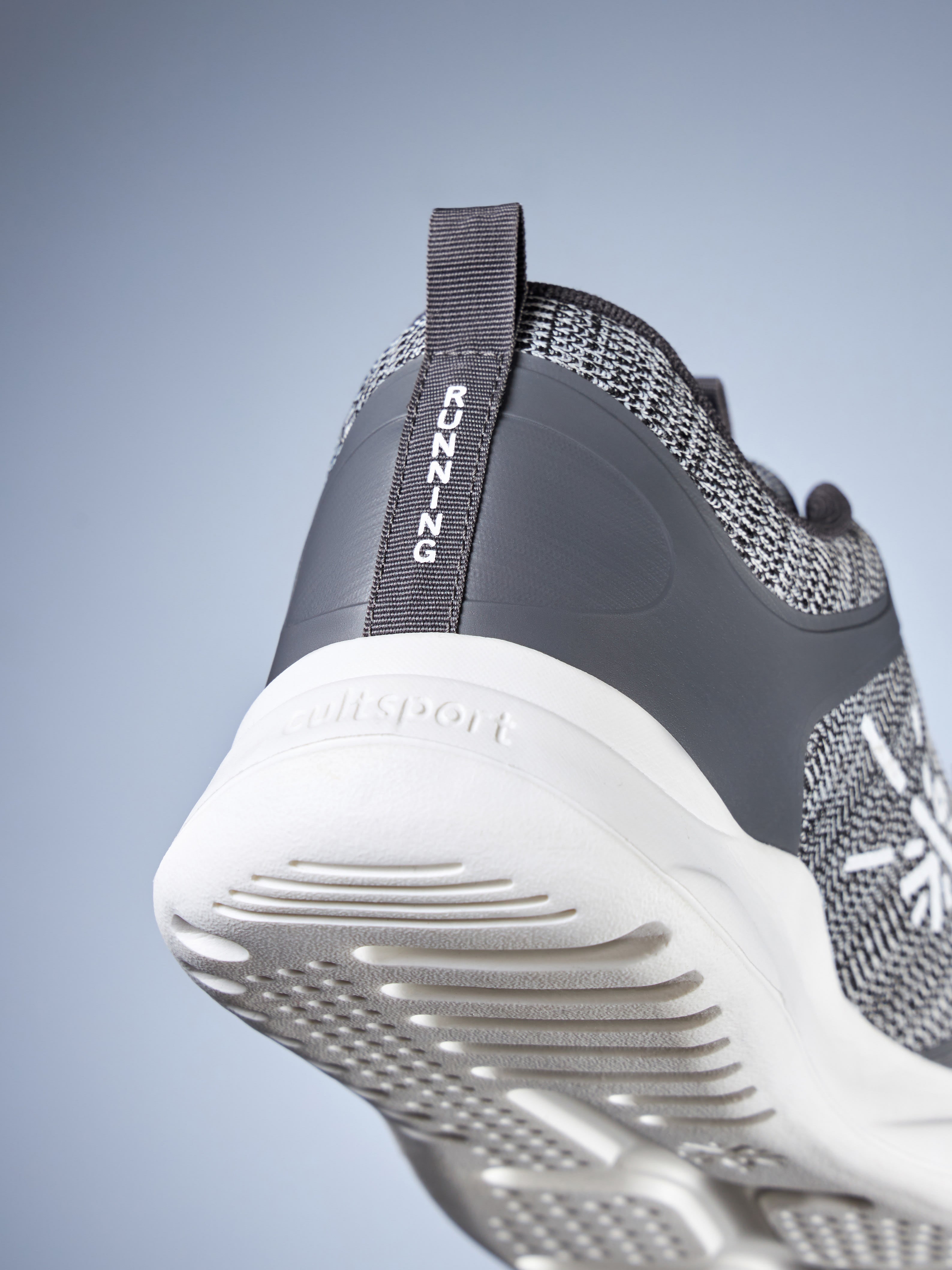 cult Drift Men Running Shoes