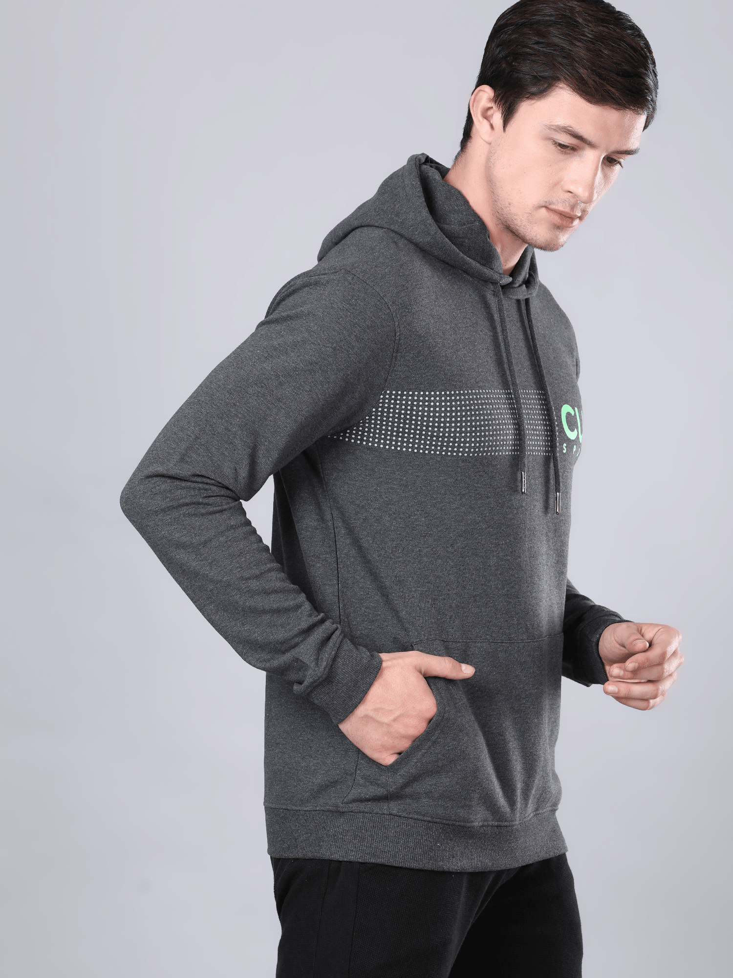 Signature Pullover Sweatshirt