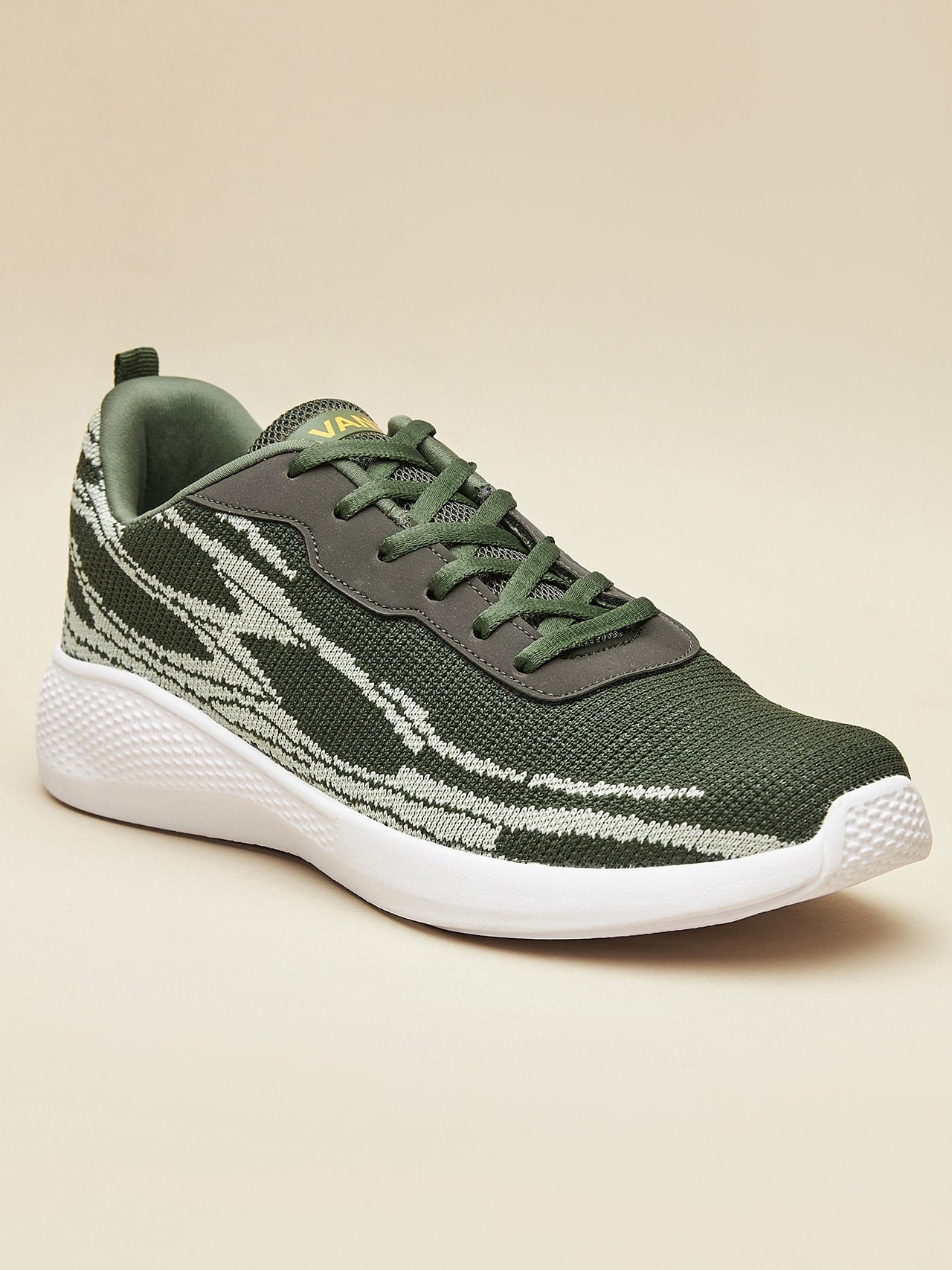 Avant Men's Dual Tone Knitted Walking Shoes-Olive