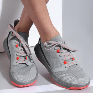 cult Crosstrain Men Training Shoes - Grey/ Orange