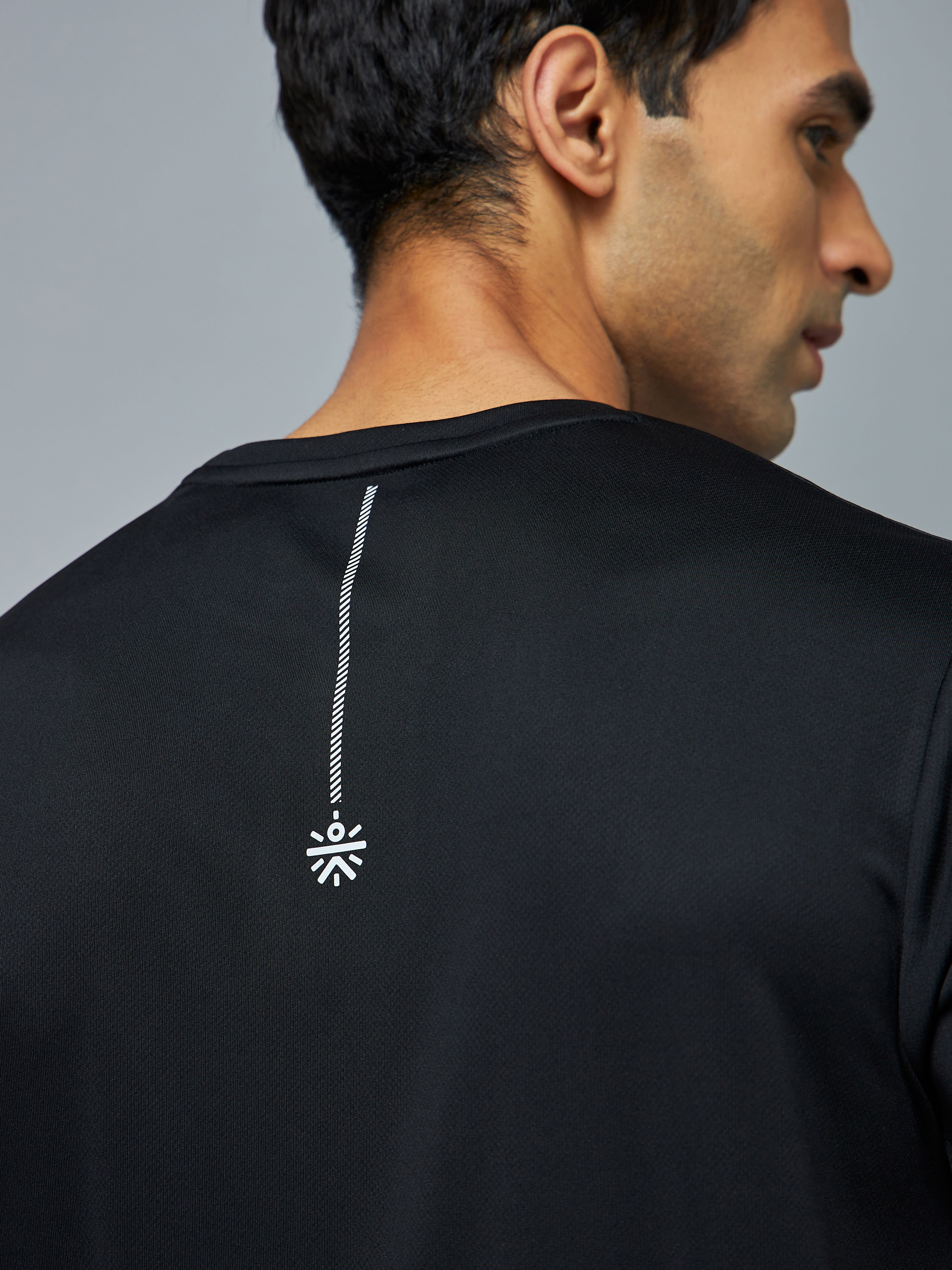 Signature Logo Graphic Training T-shirt