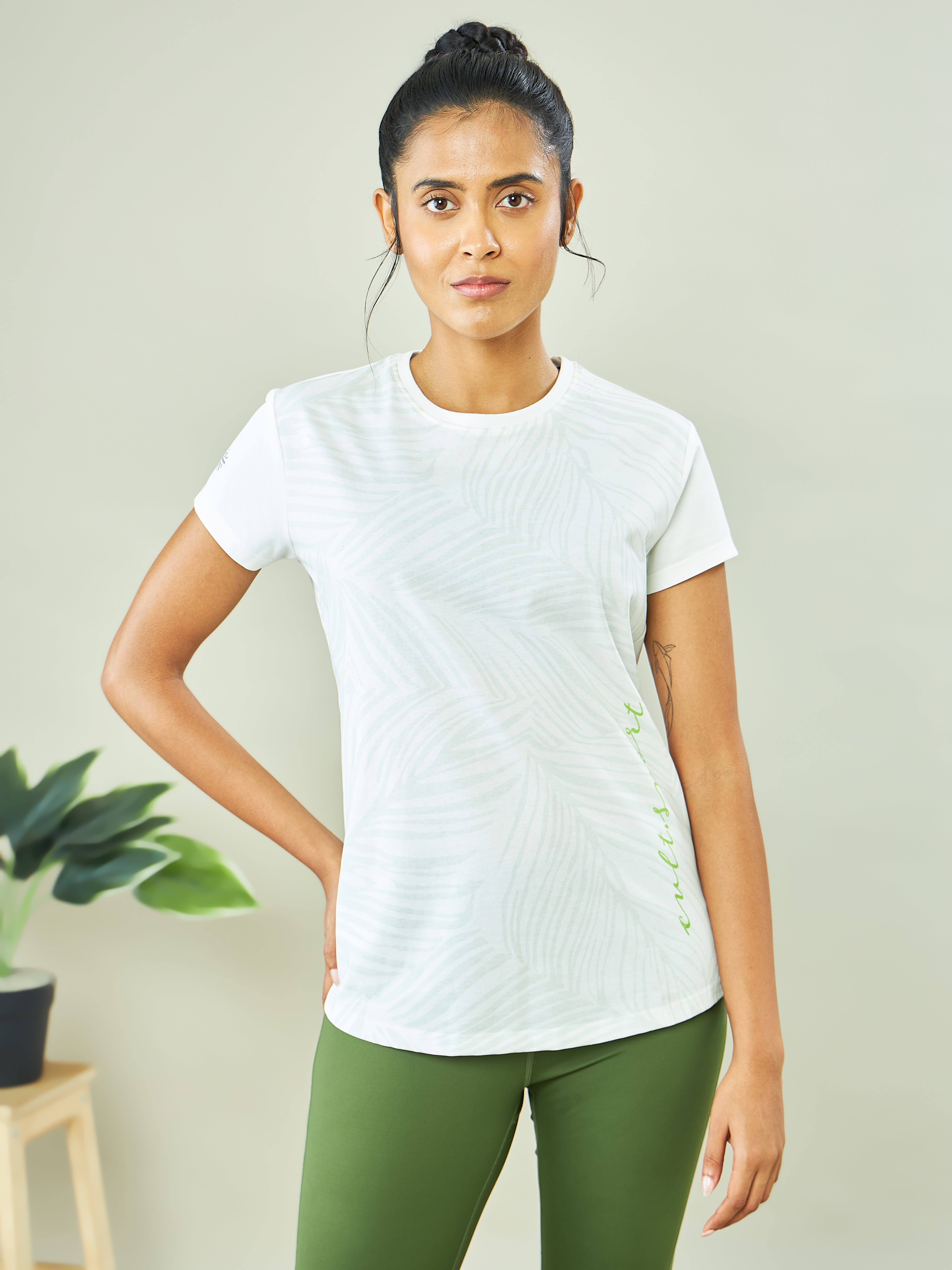 Botanical Print Yoga T-shirt