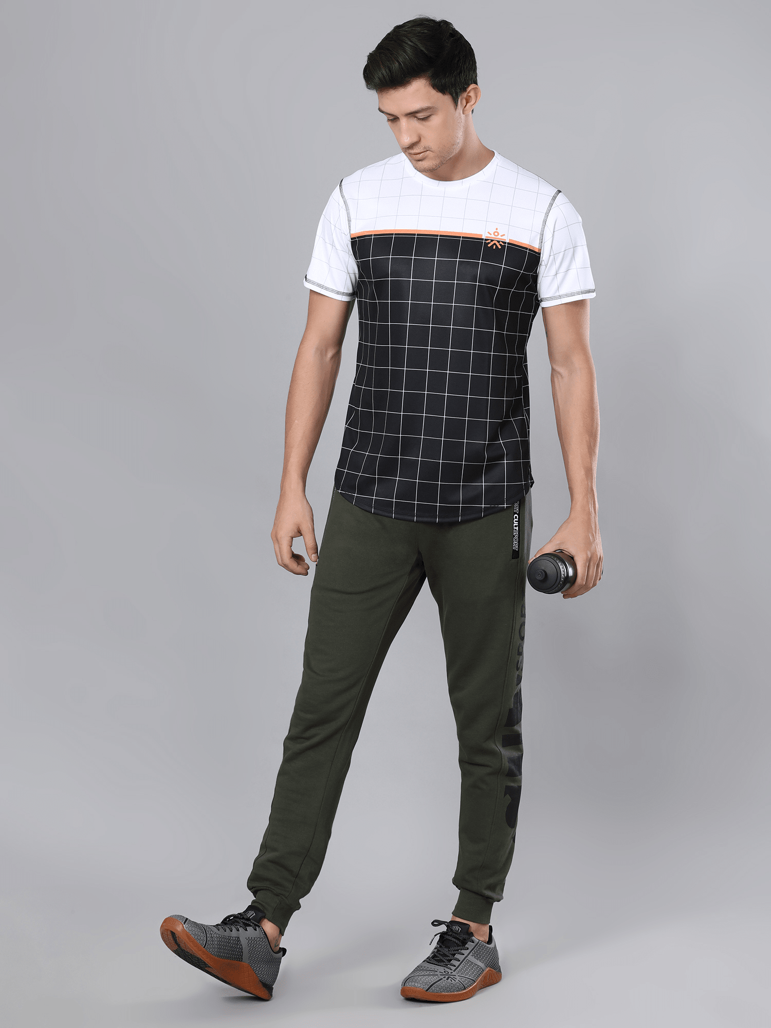 Signature Grid White Black Workout Tee