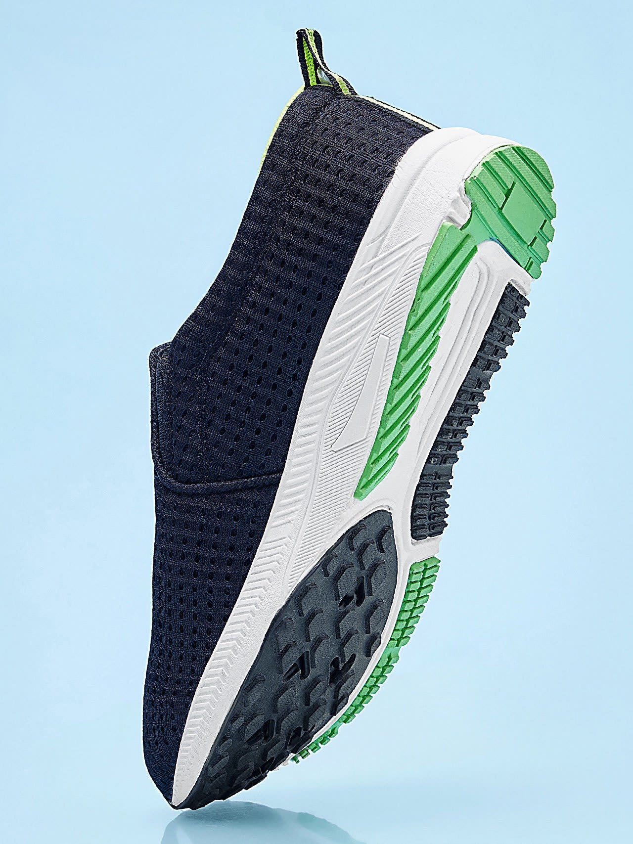 Avant Men's Bolt Slip-On Training Shoes - Black