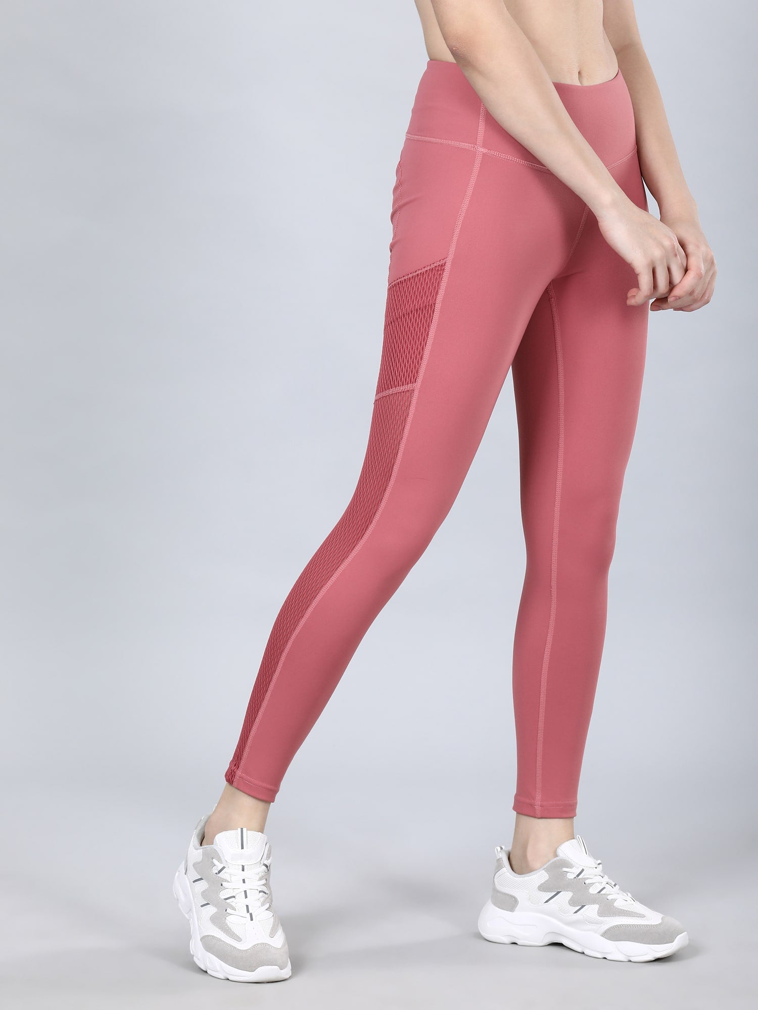 Absolute Fit High Spirit Rose Mesh Leggings