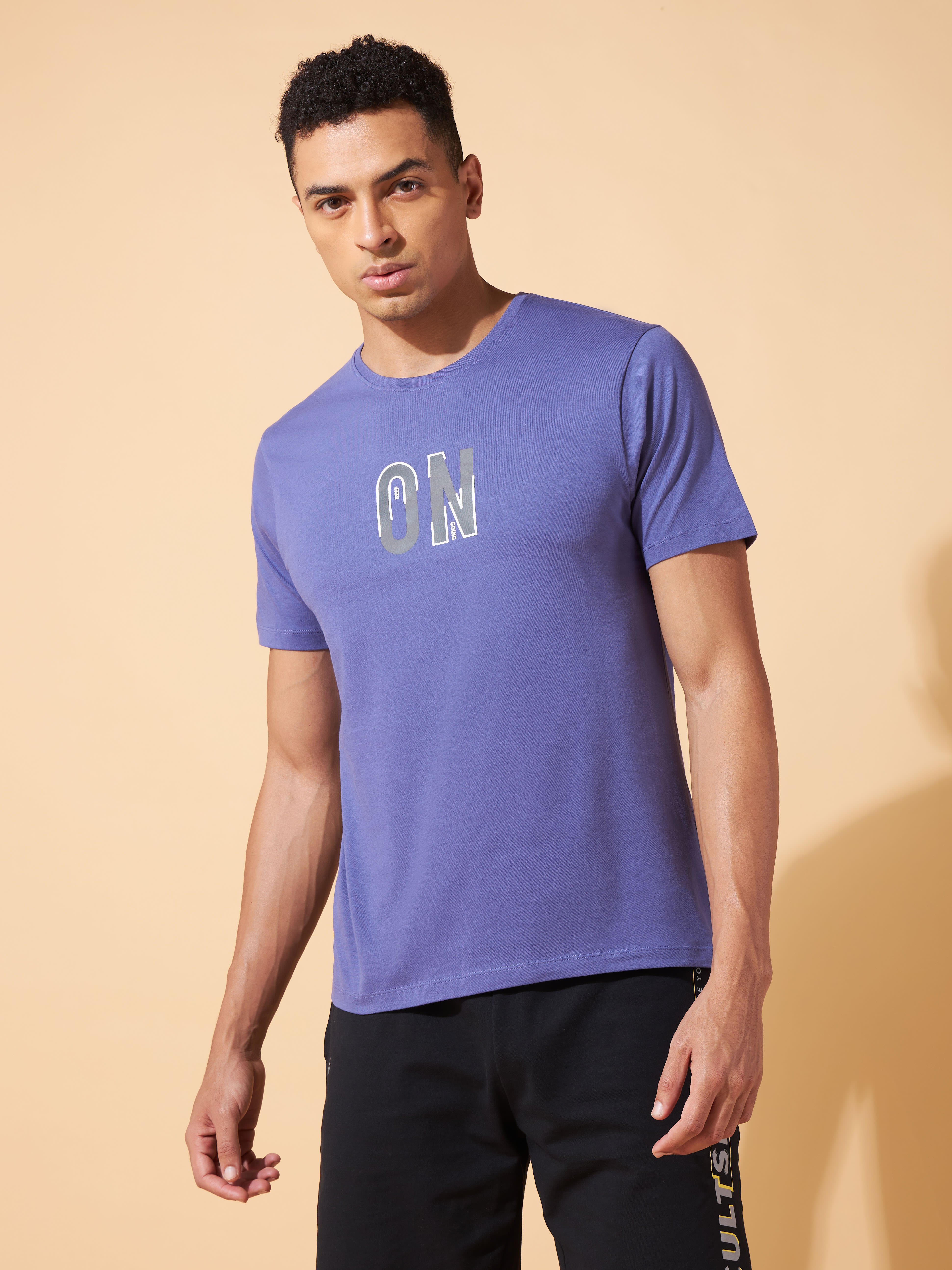 Keep On Going Print T-shirt