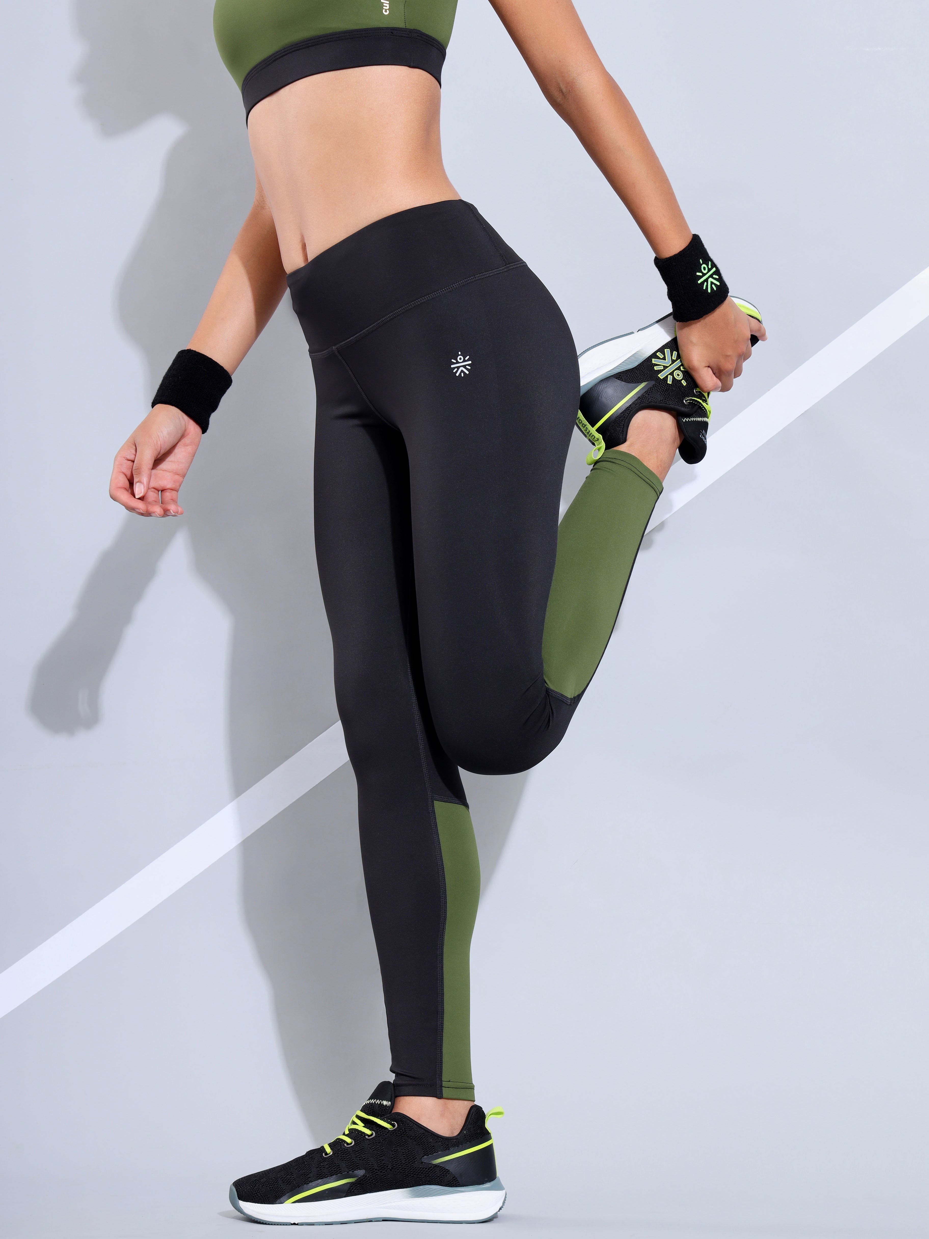 Black & Green Absolute Fit Tights with Back Pocket