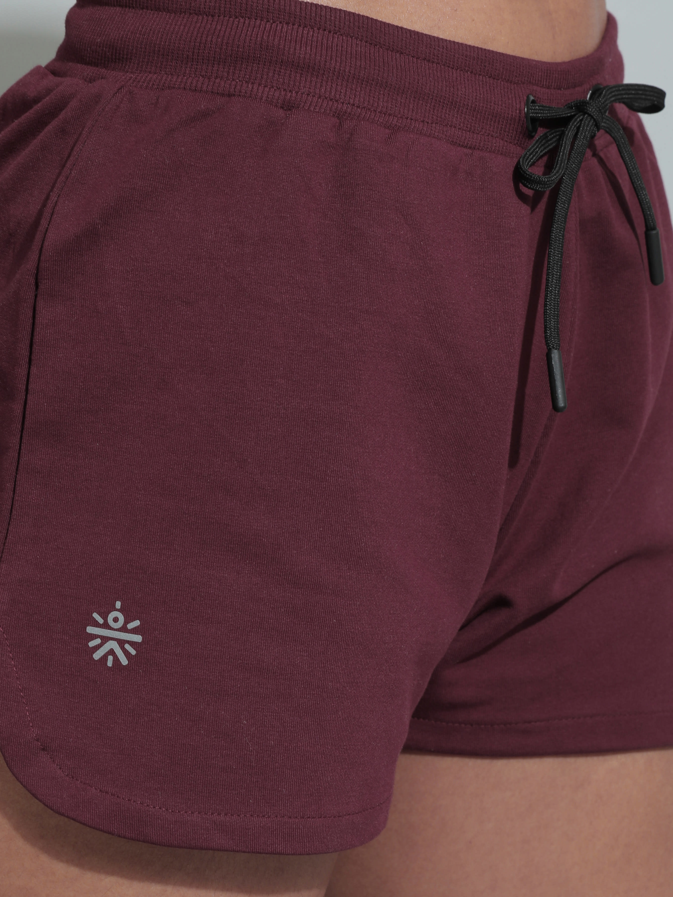 Women's Burgundy Halftone Print Active Shorts