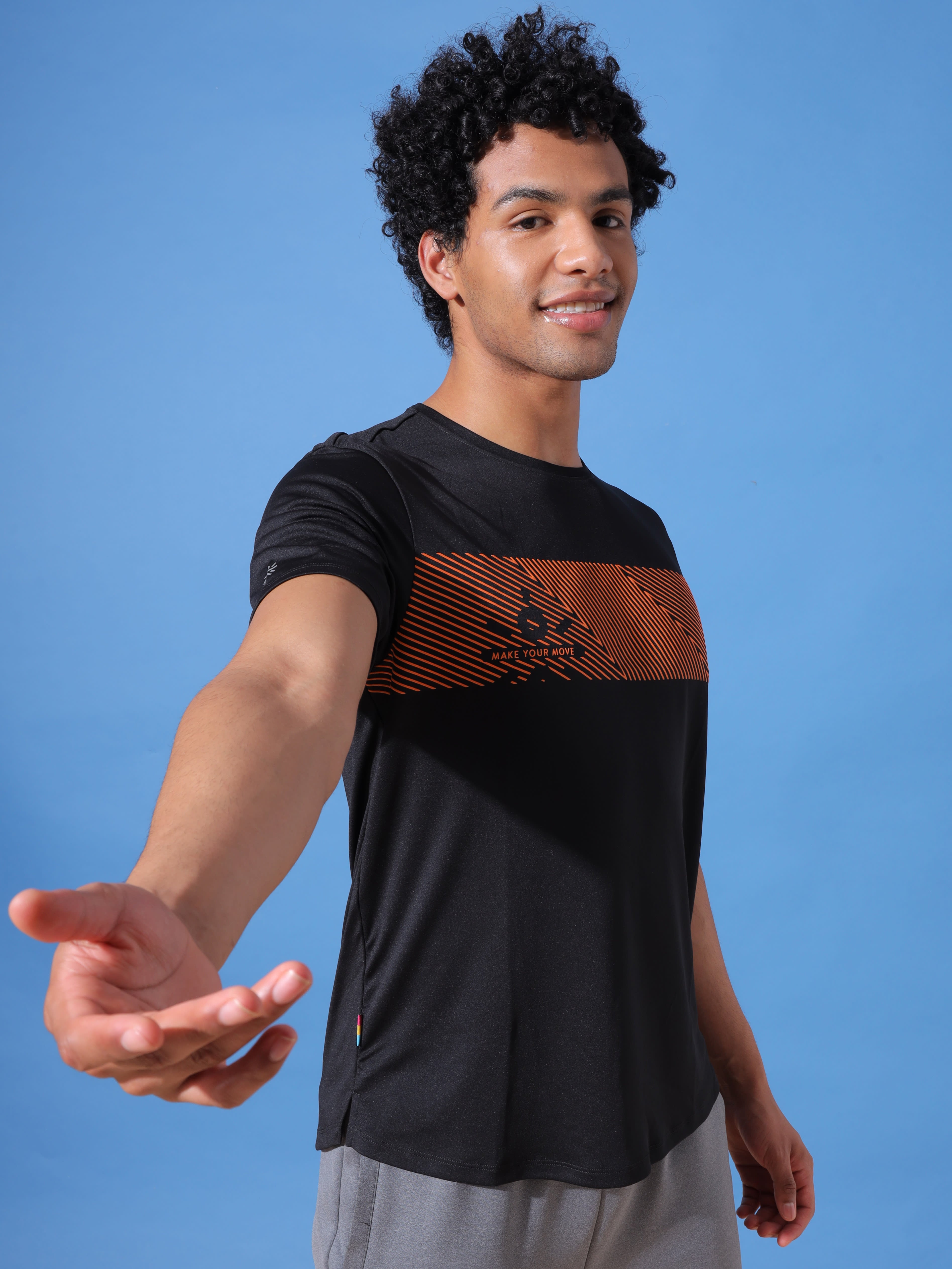 Signature Logo Graphic T-shirt