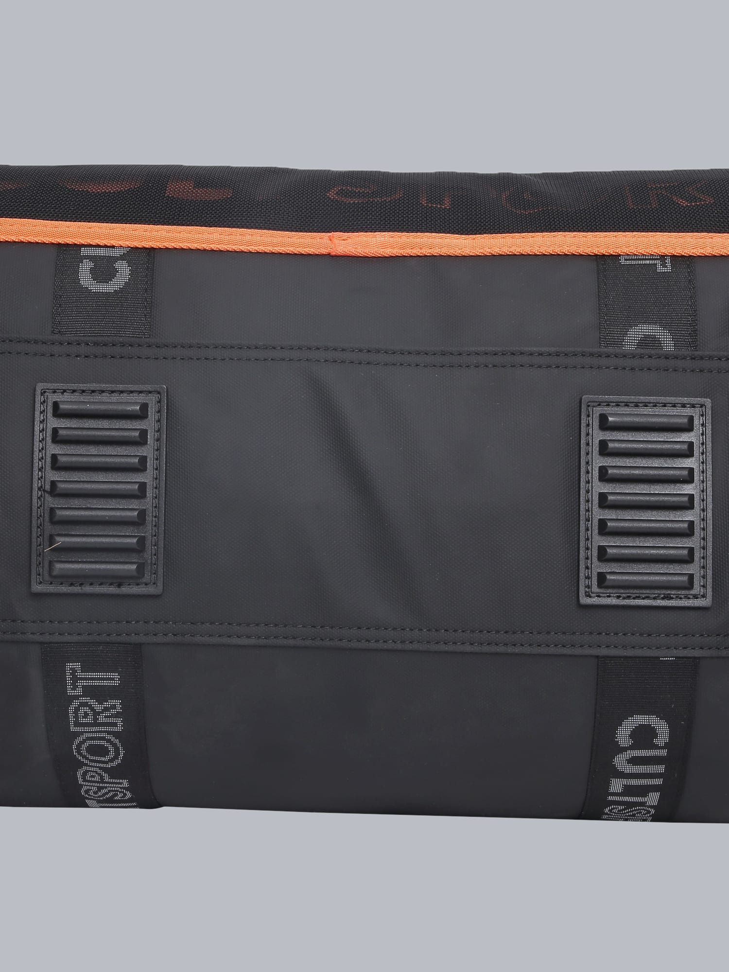 Signature Multi Black Duffel