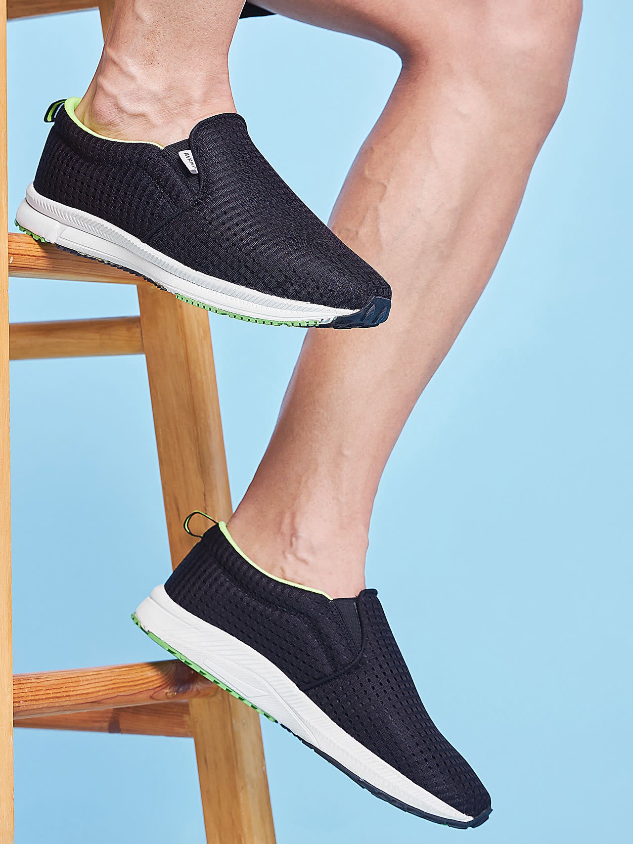 Avant Men's Bolt Slip-On Training Shoes - Black