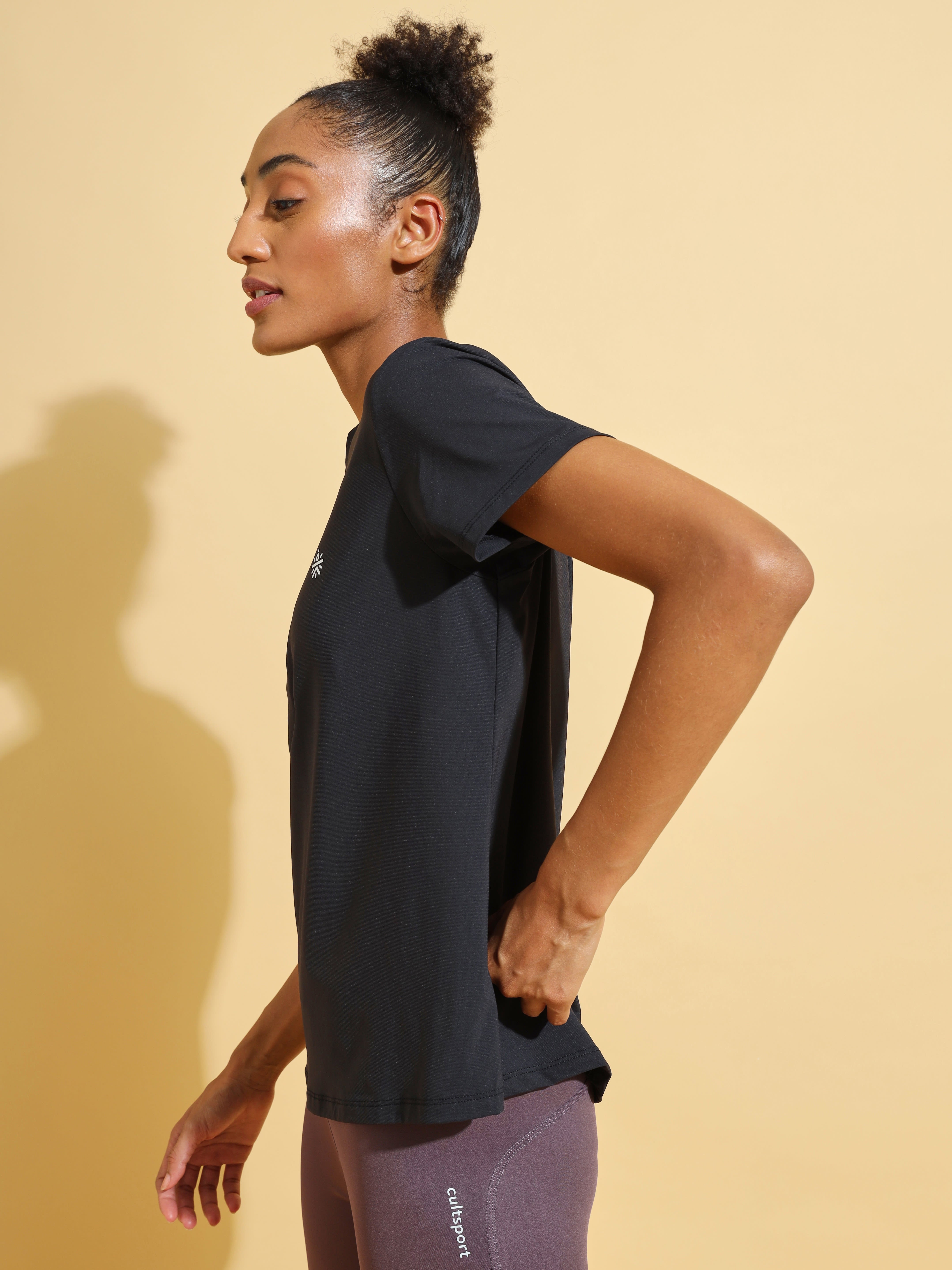 Solid Active T-shirt with Logo