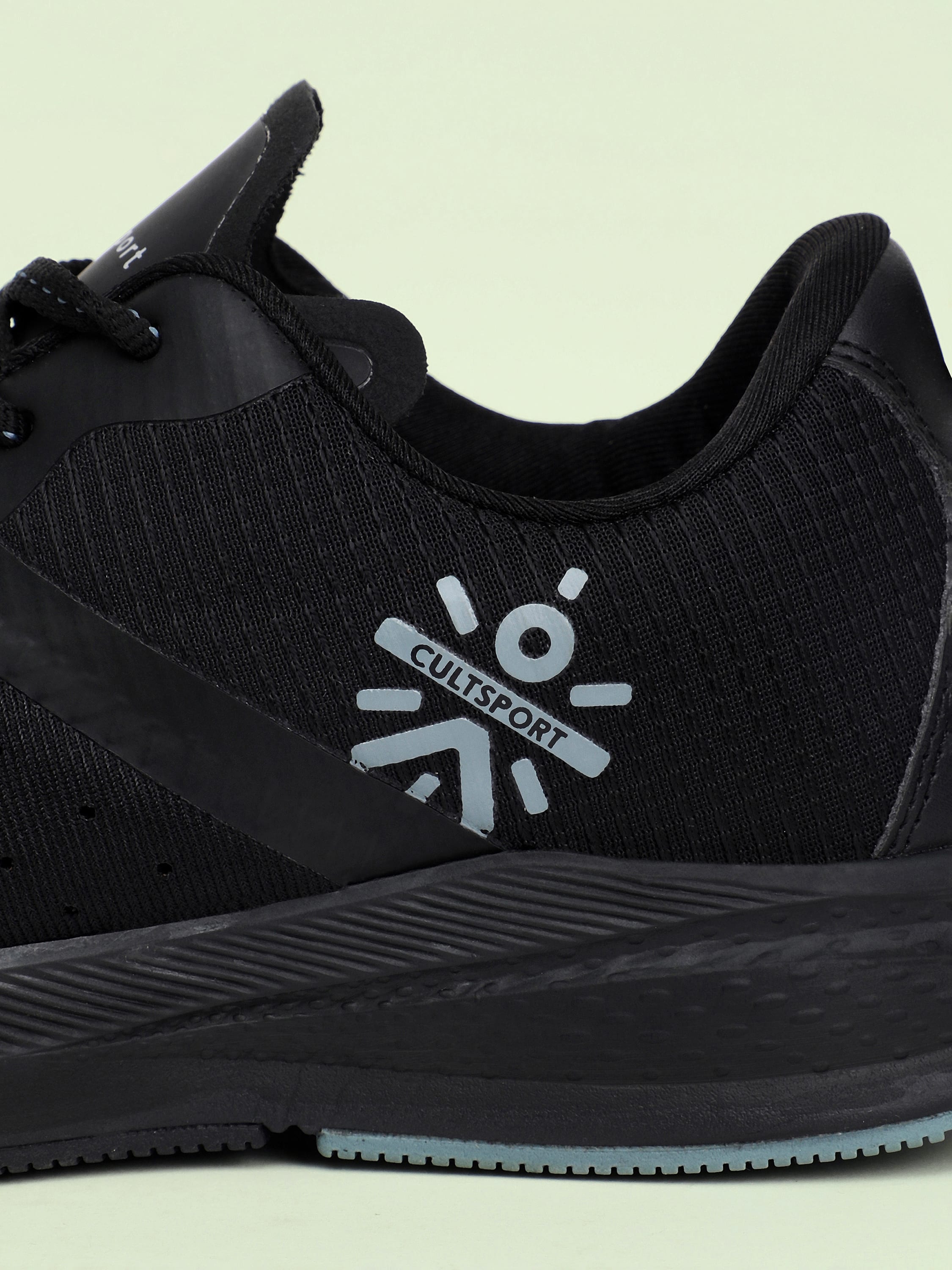 cult Speedster Men Running Shoes - Black