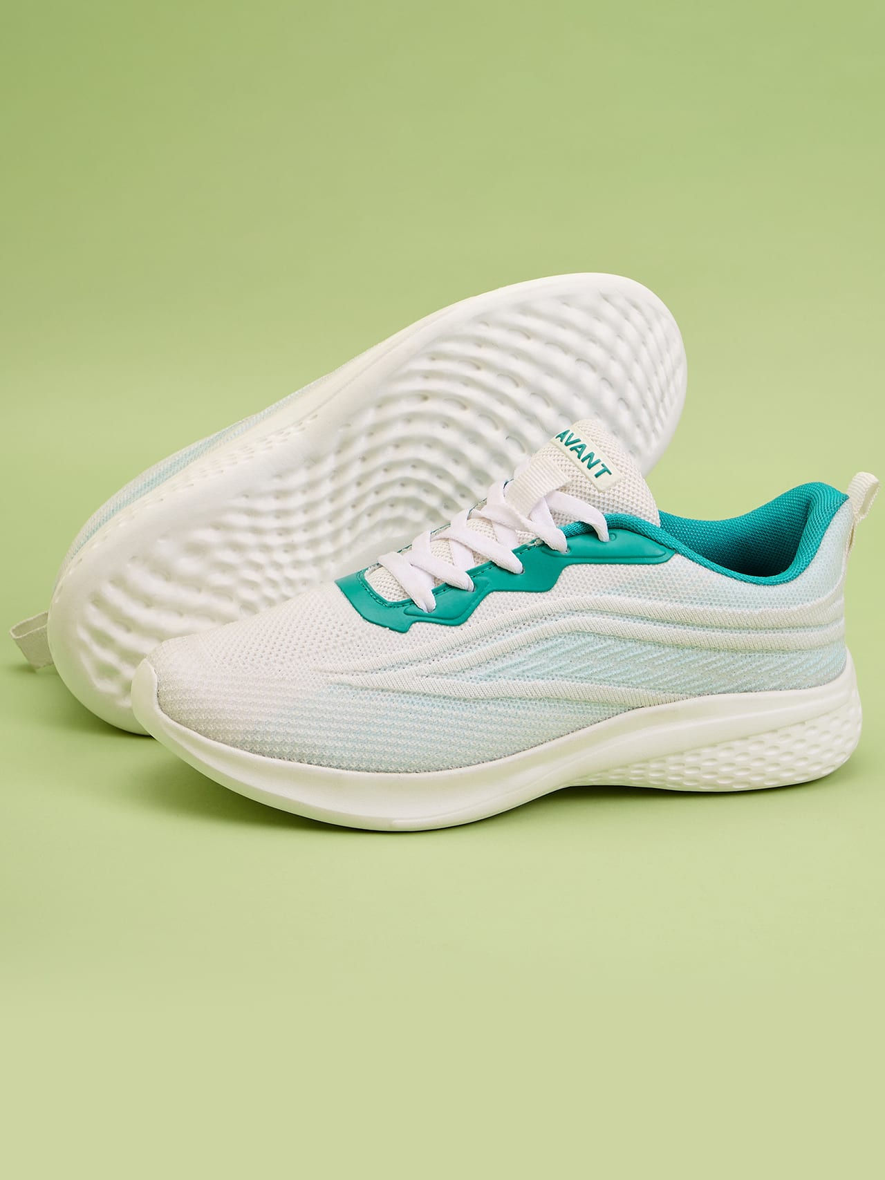 Avant Women's Mermaid Walking Shoes - White/Teal
