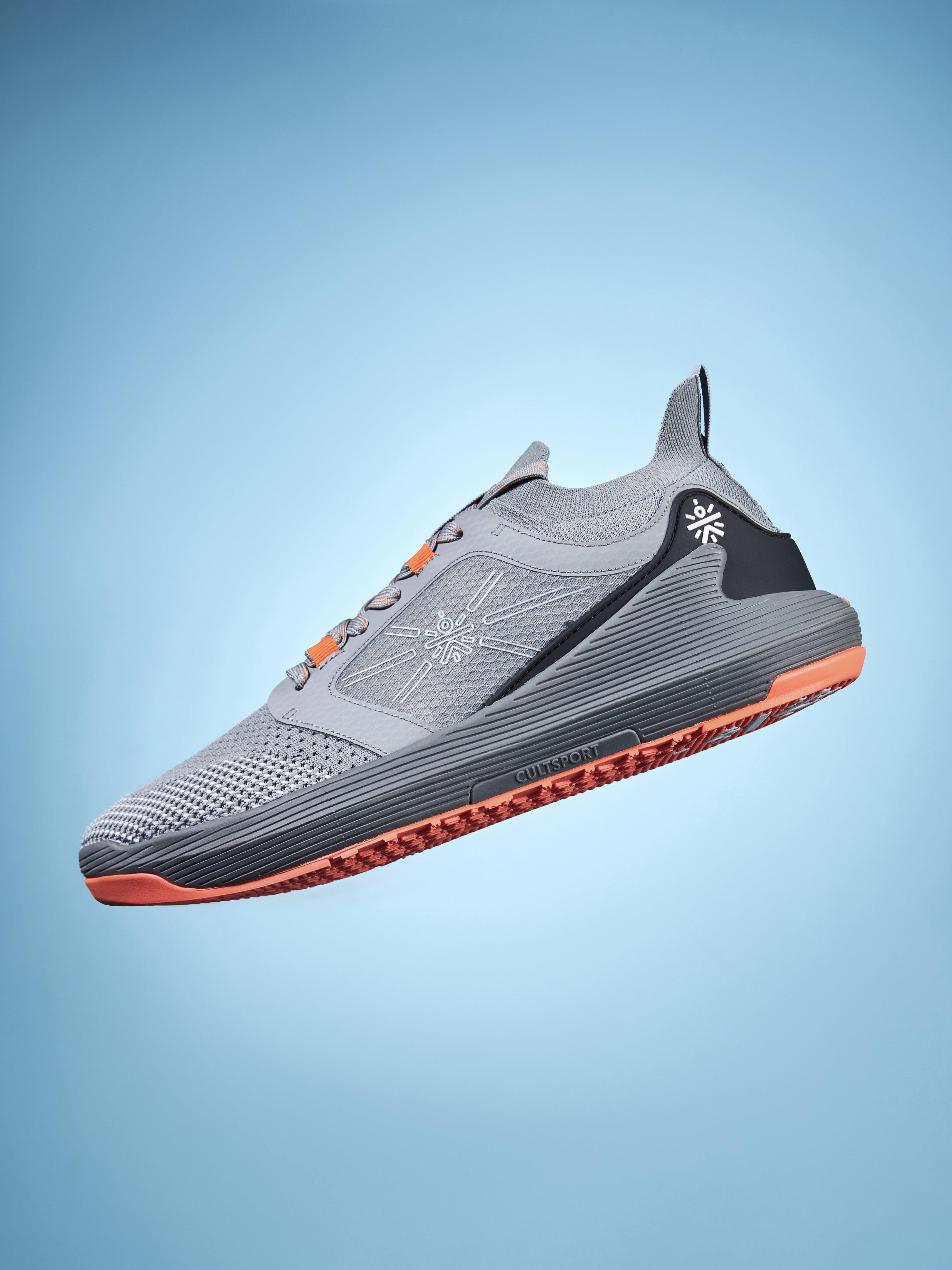 cult Crosstrain Men Training Shoes - Grey/ Orange