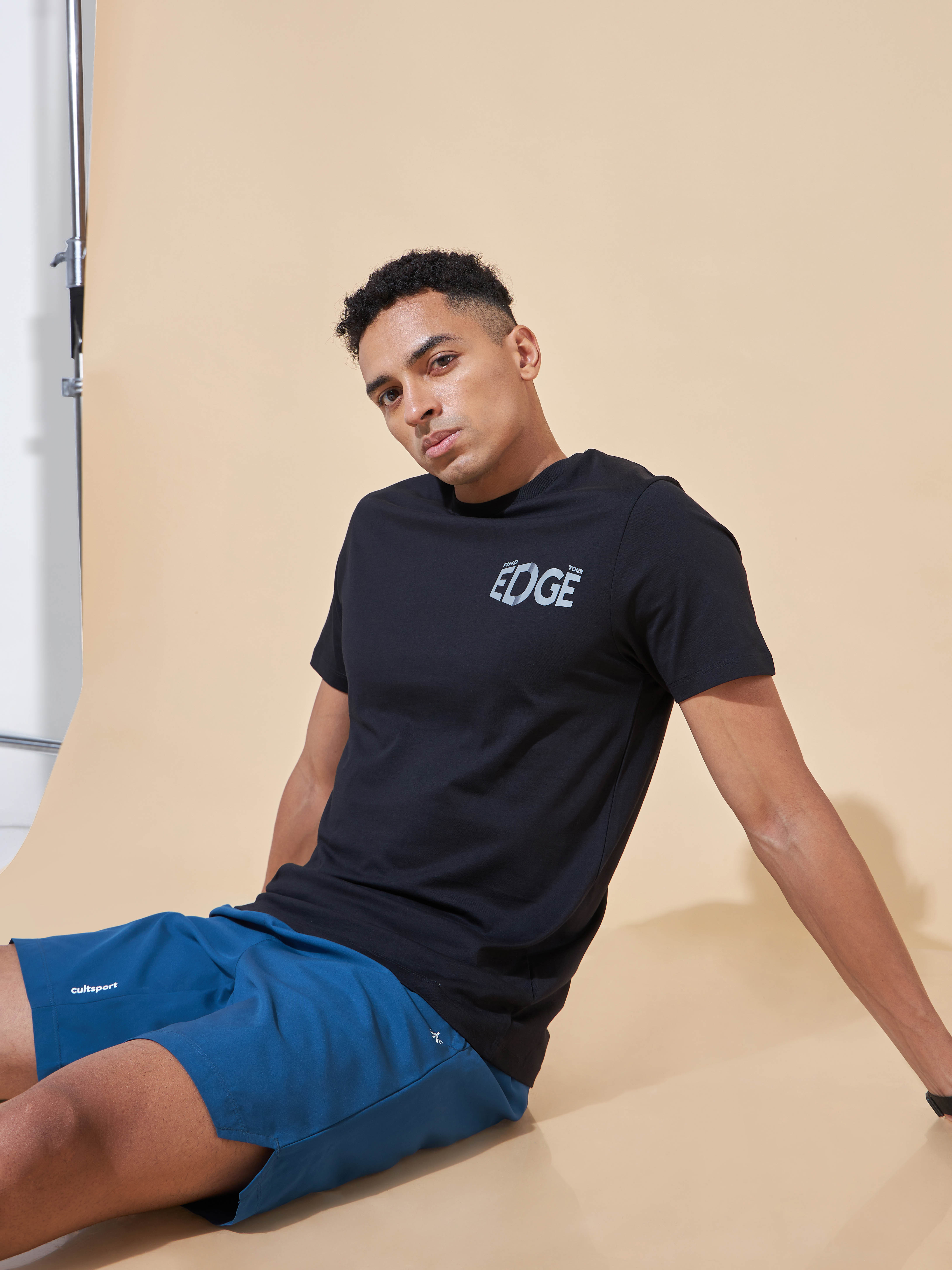 Find Your Edge Print T-shirt