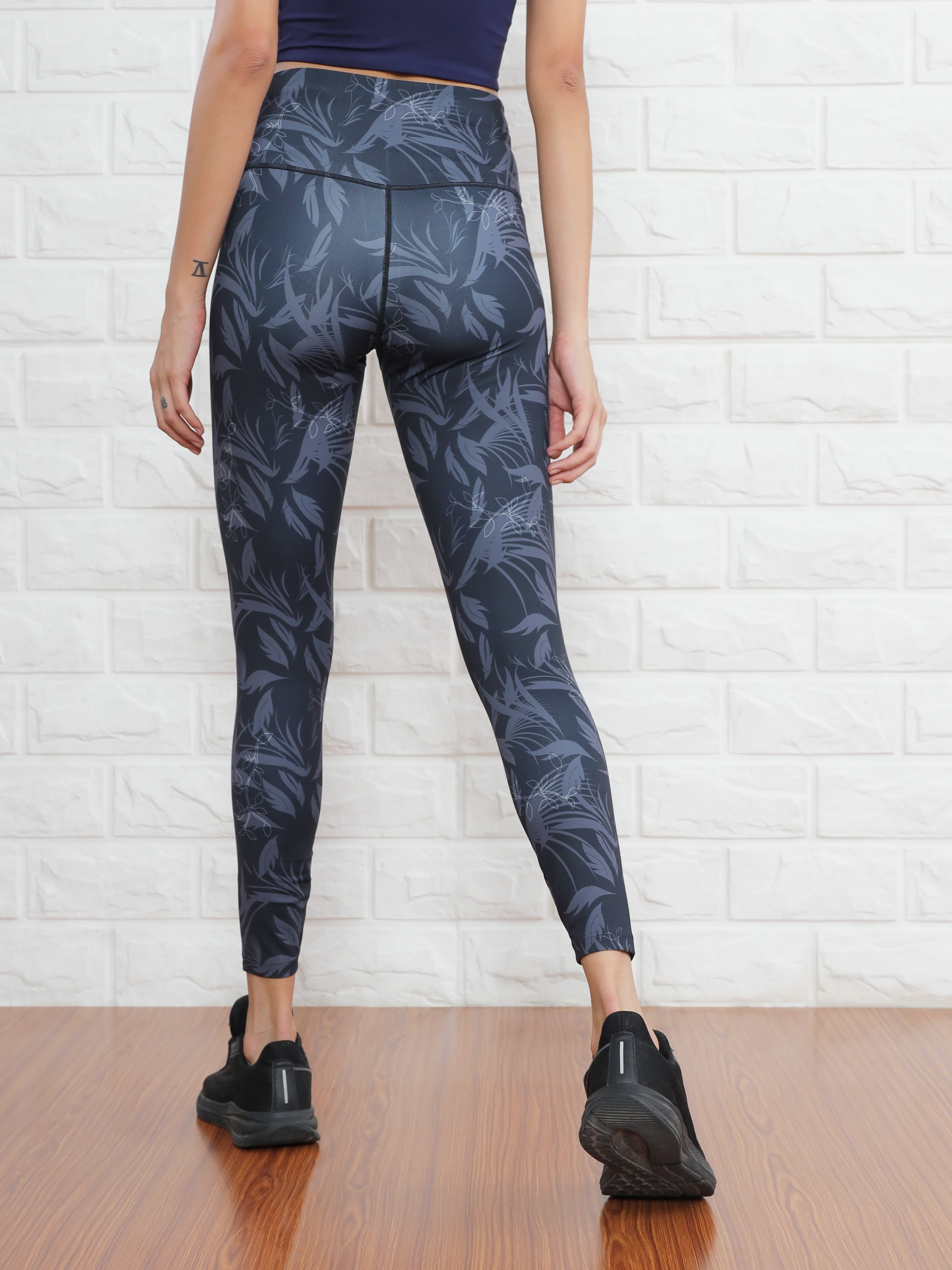 Absolute Fit Tights with Side Pocket