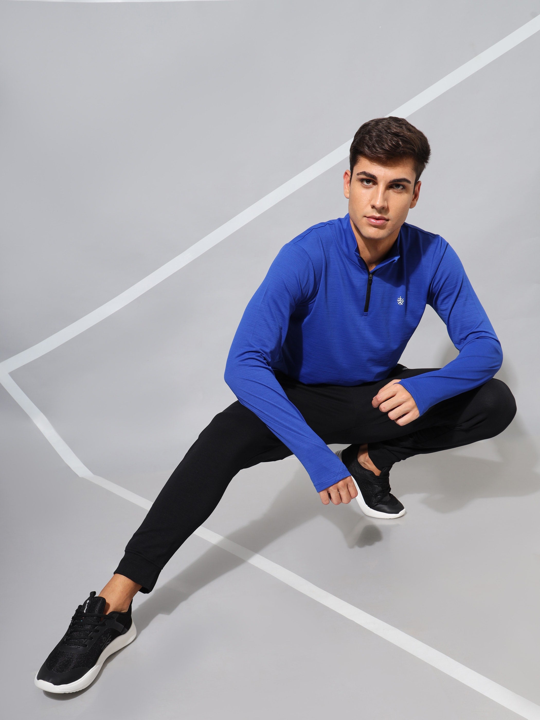 High Neck Active T-shirt with Graphic Print