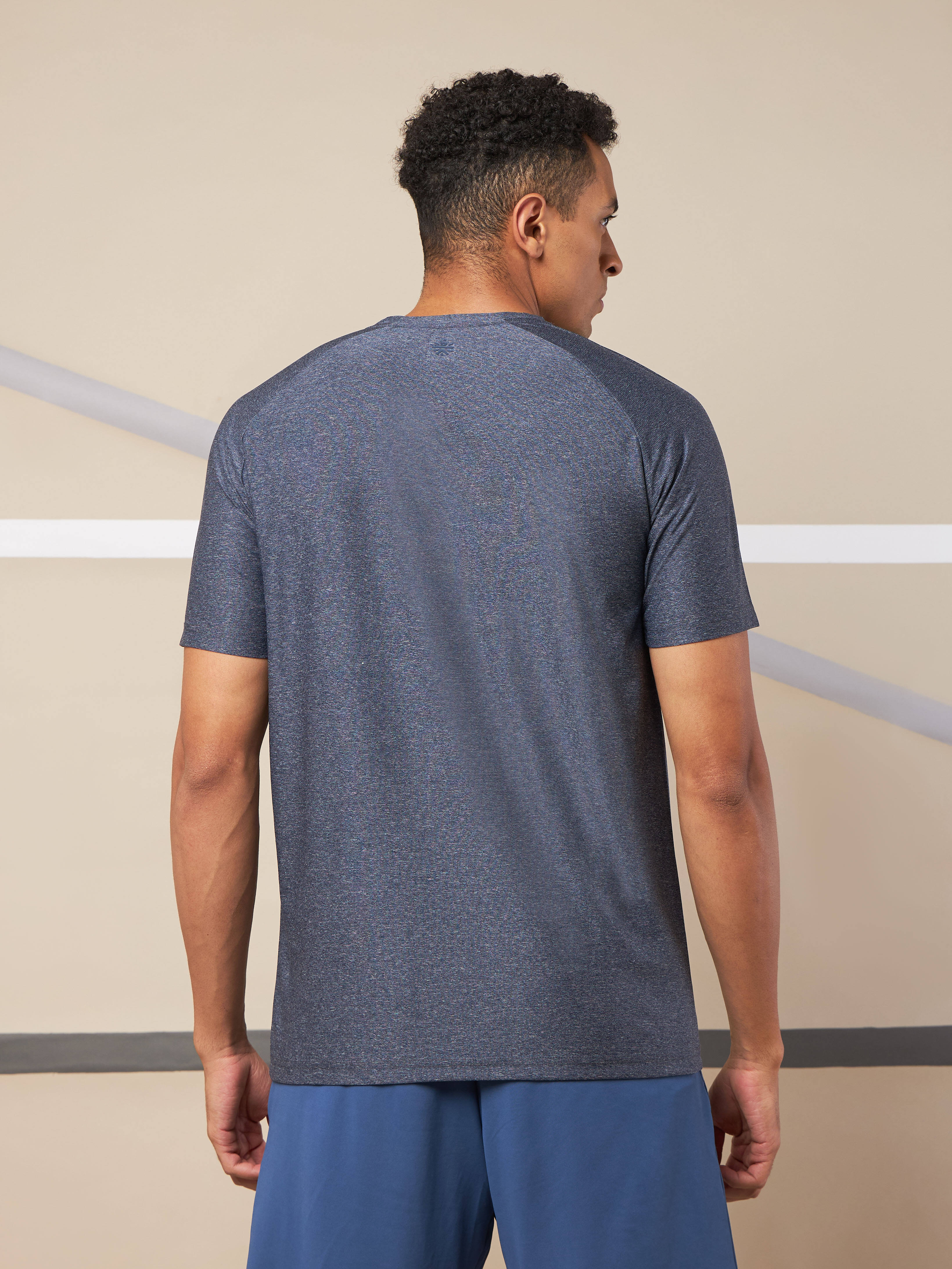 Challenger Dry Fit Textured Raglan T-shirt