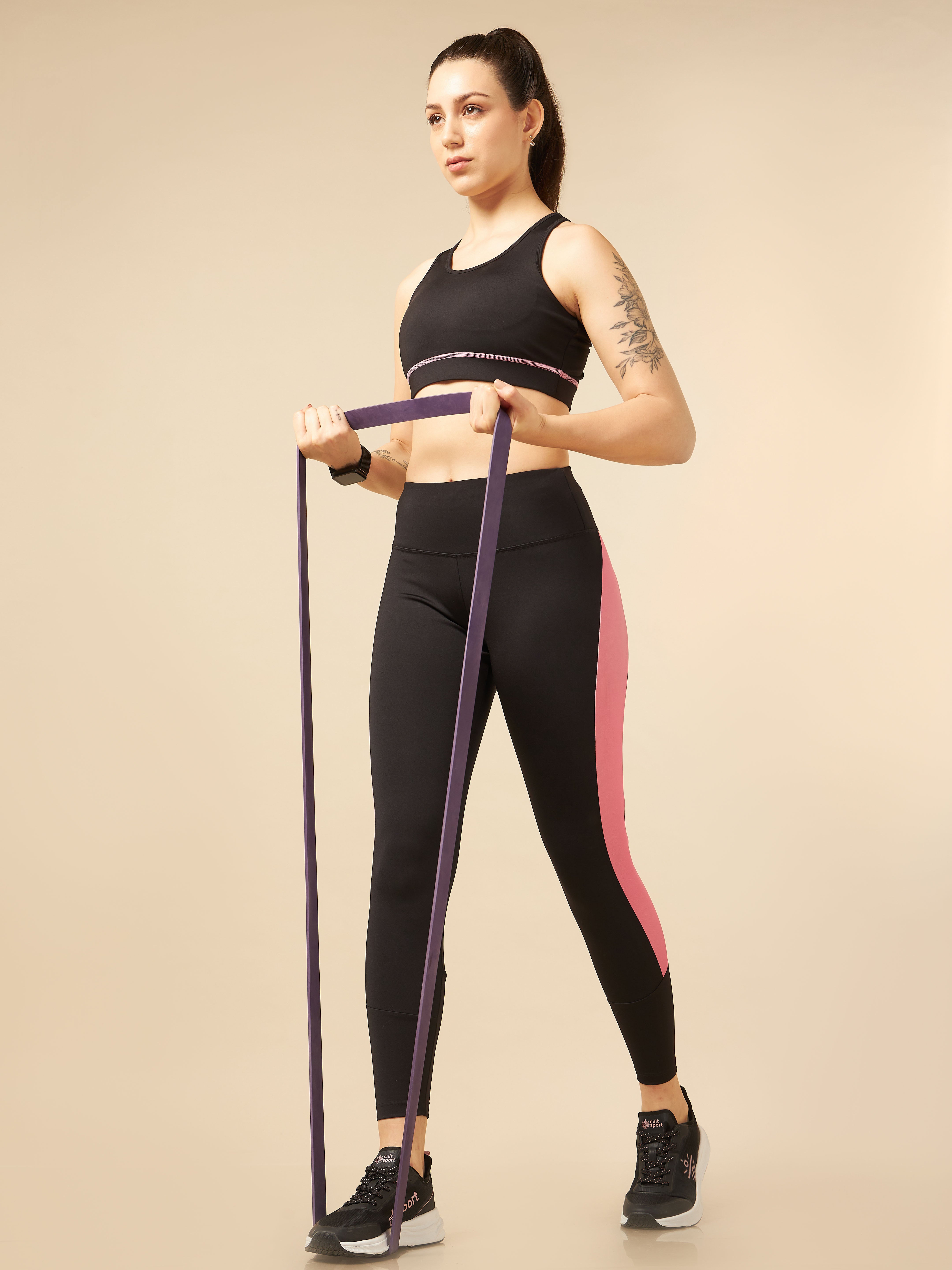 Black Train-in Medium Support Sports Bra