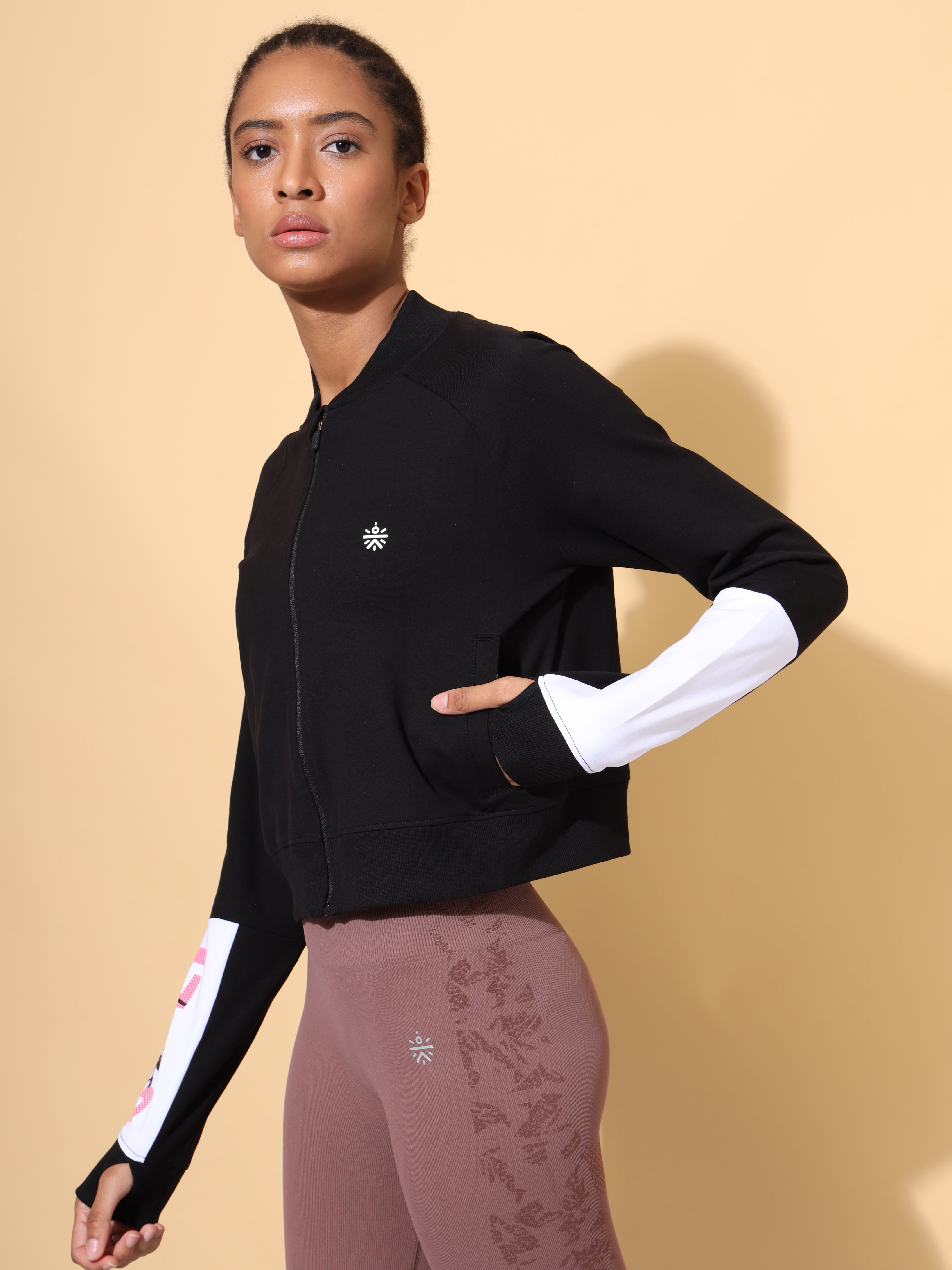 Layr Crop Lifestyle Sweatshirt
