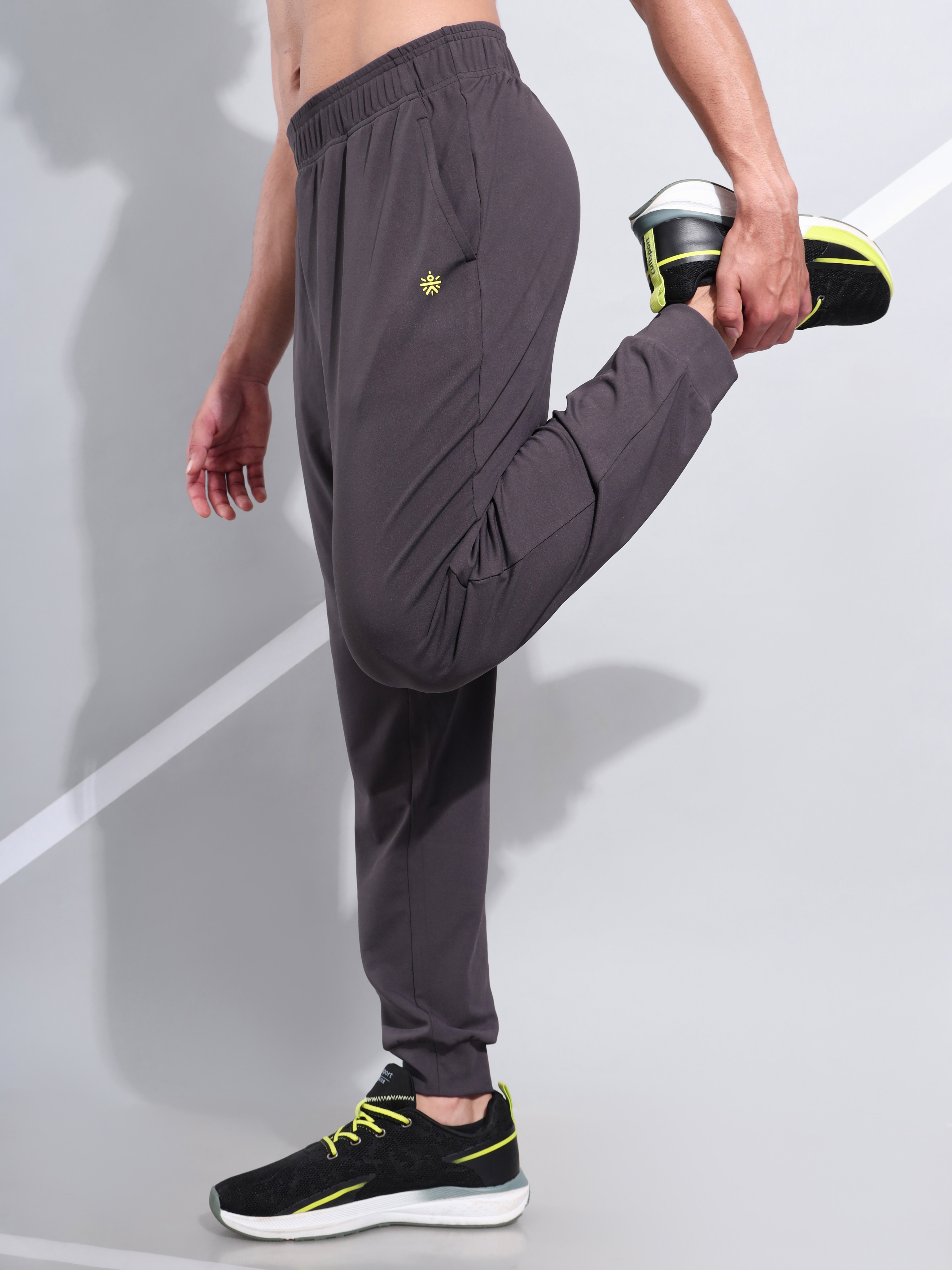Solid Training Joggers with Pockets