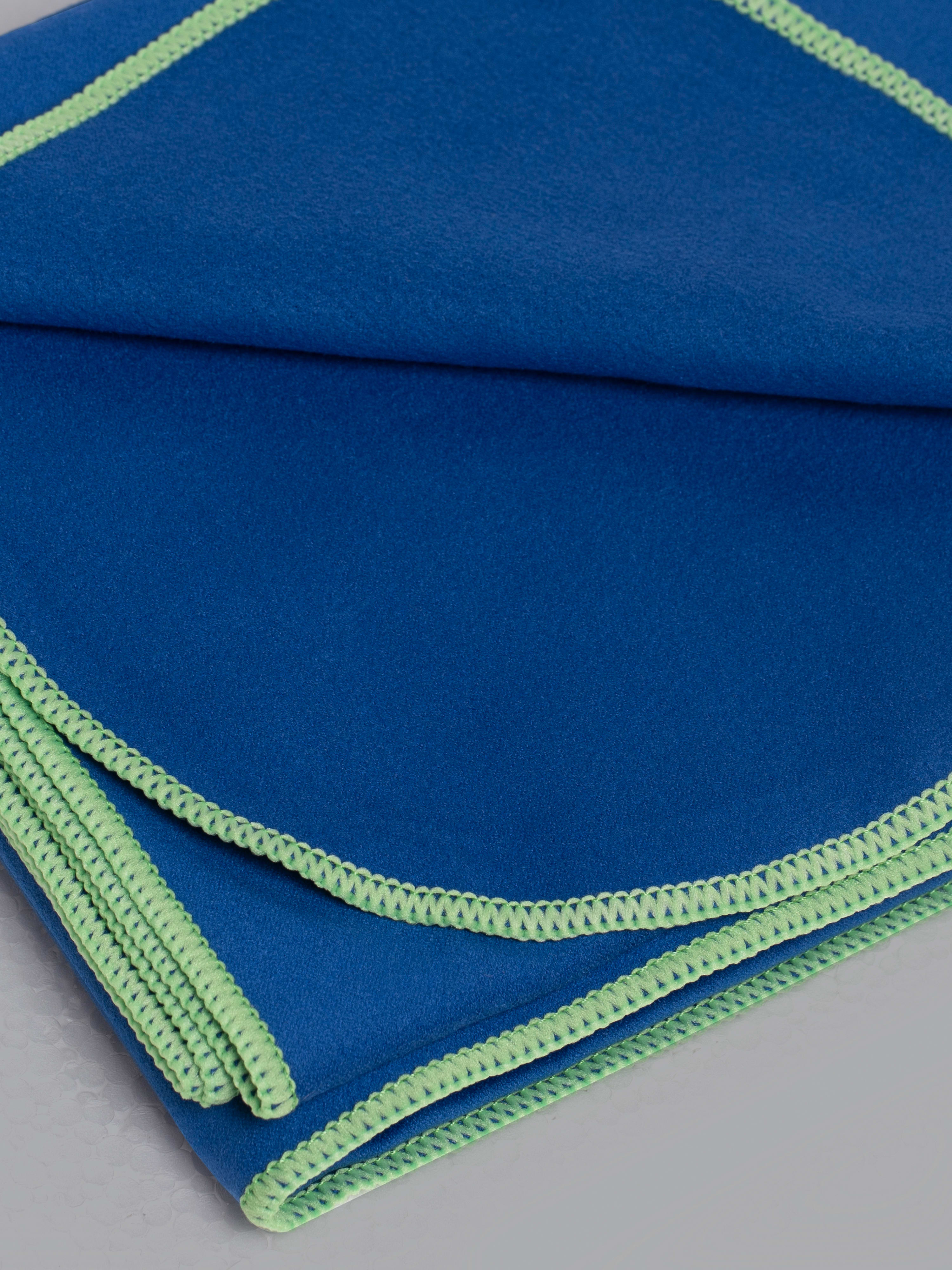 C9dzvmbz46urexy2r4axwcak