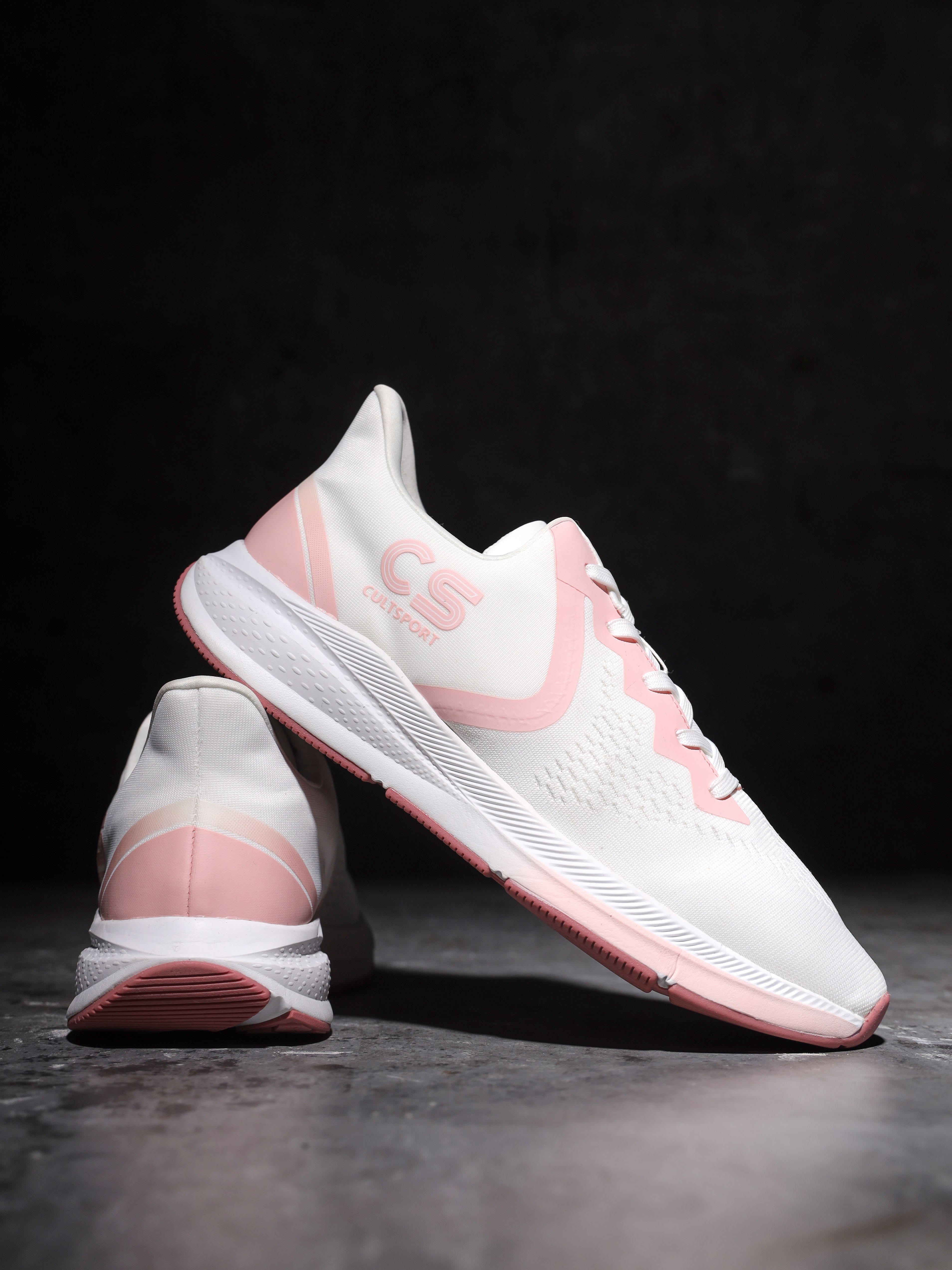 cult Dazsh Women Running Shoes - White