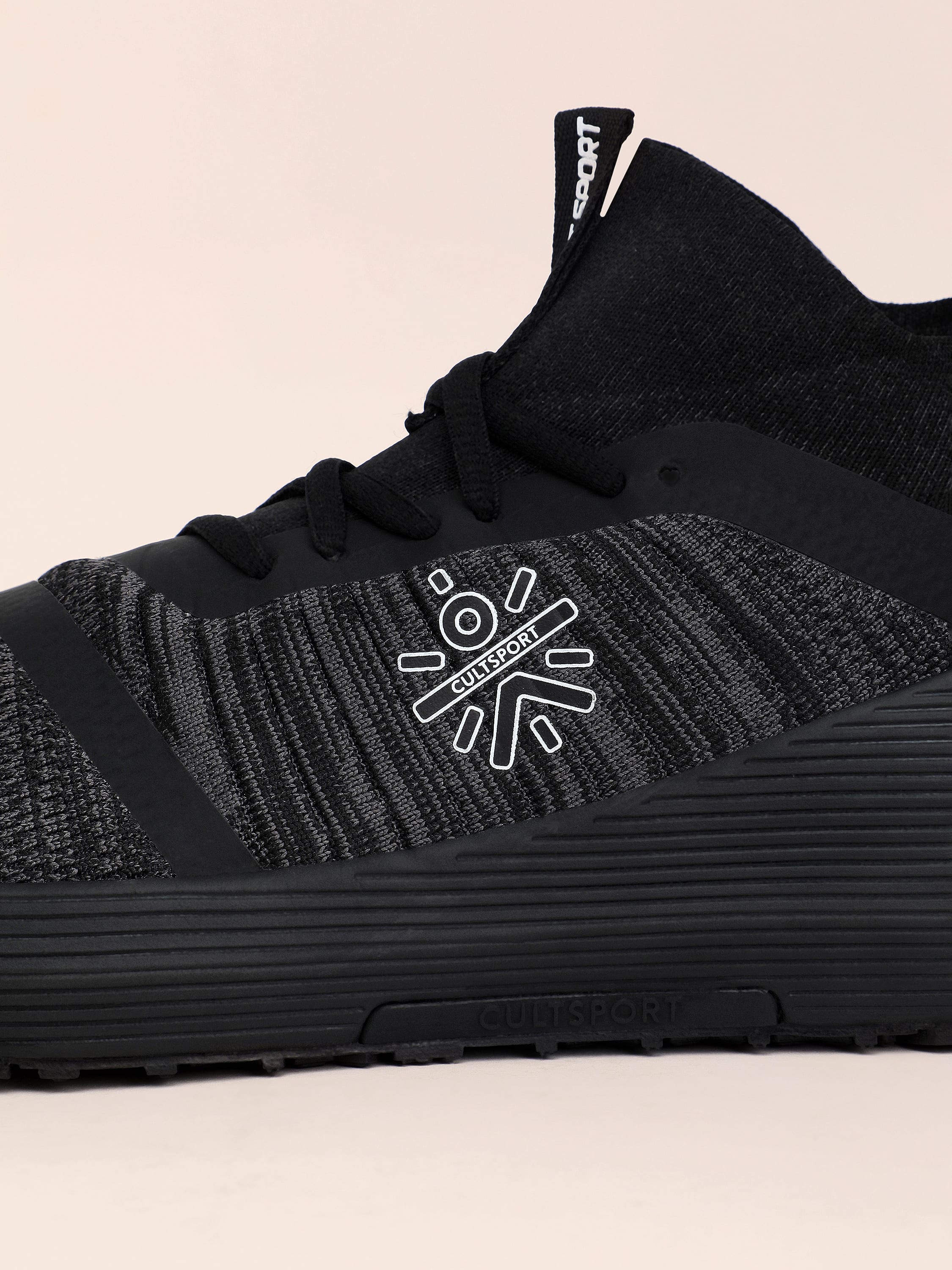 cult Pro-Train Men Training Shoes - Grey/Black