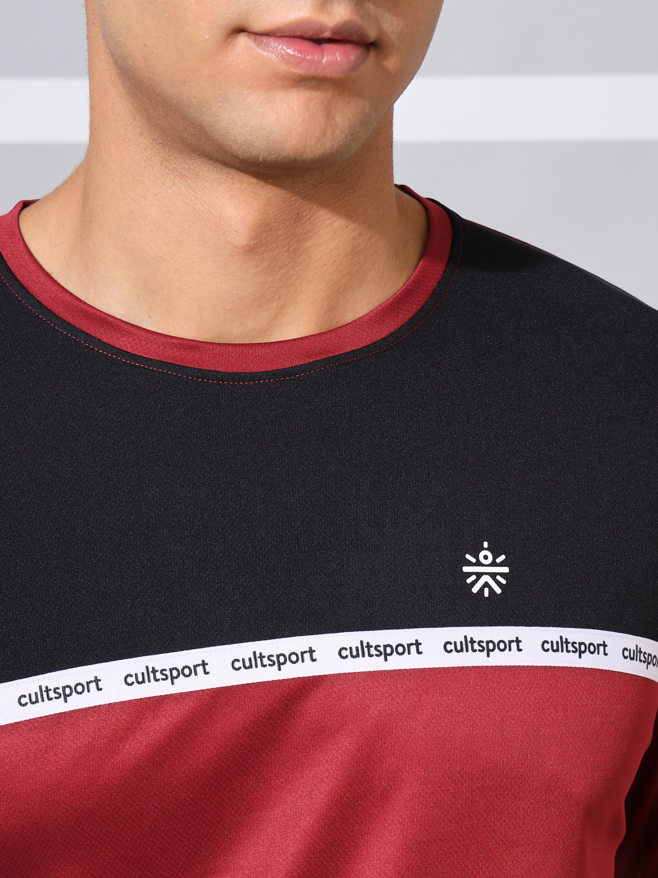 Colourblock Active T-shirt with Thumbholes