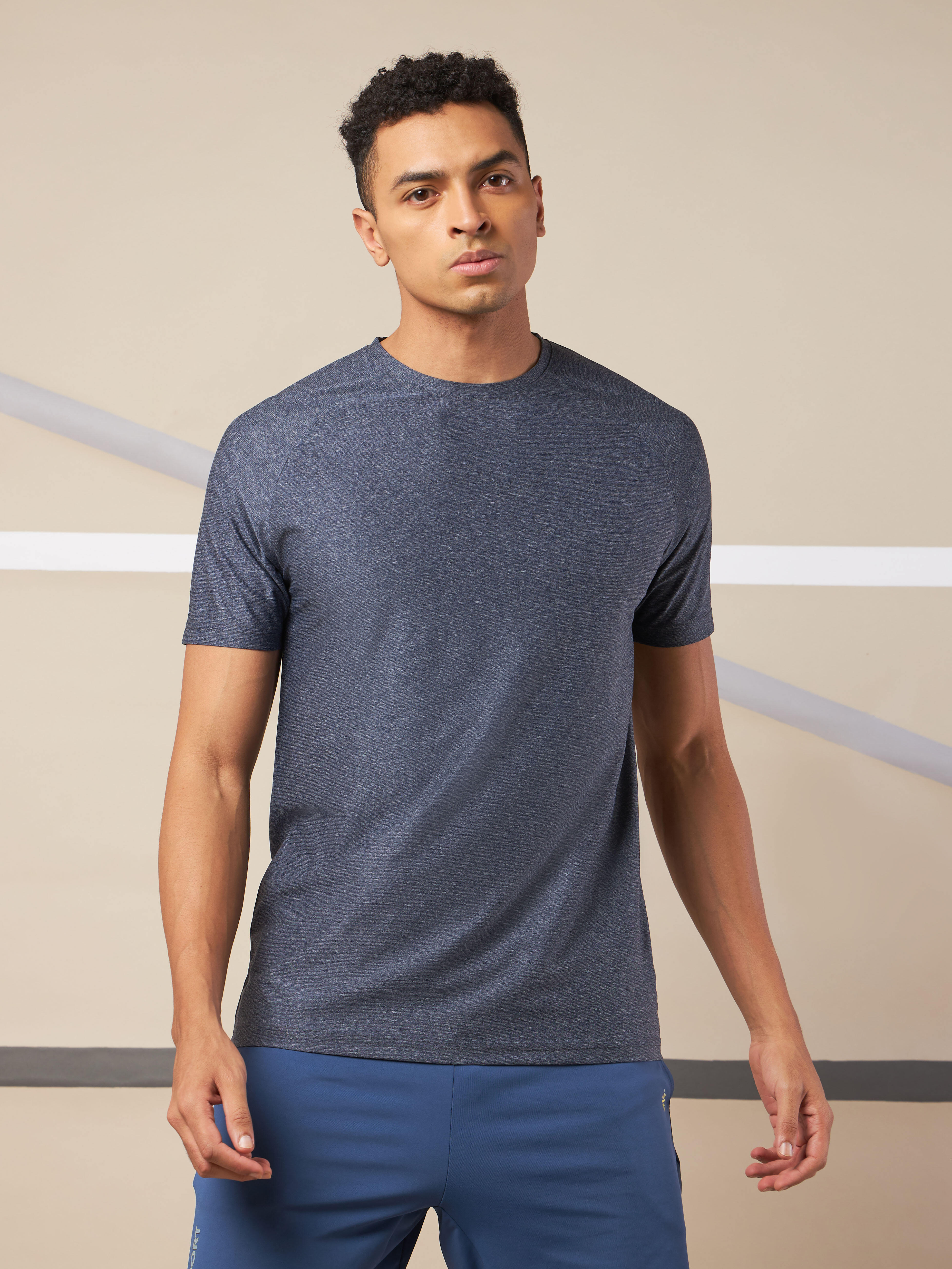 Challenger Dry Fit Textured Raglan T-shirt
