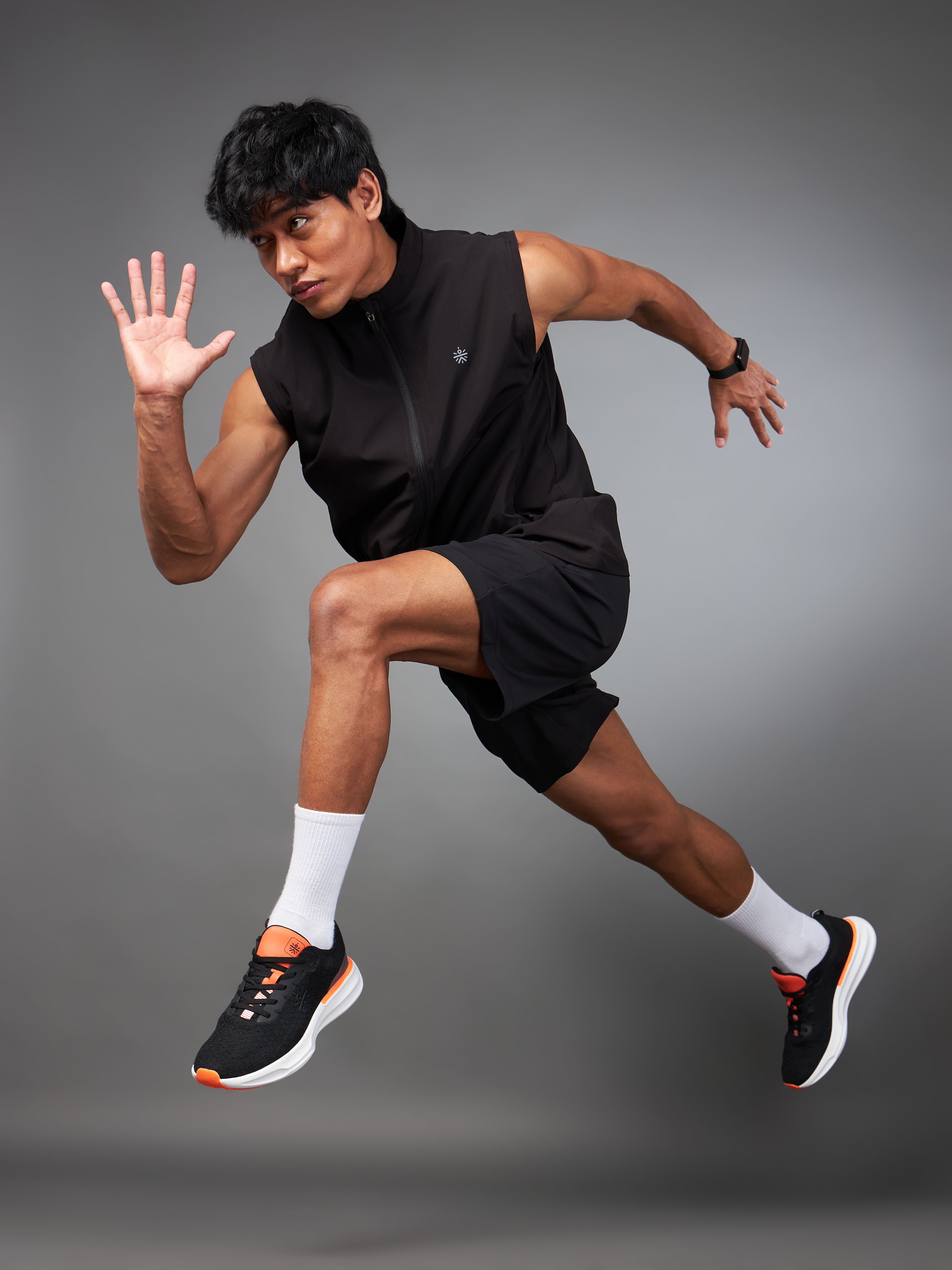 Dawn to Dusk Black Running Gillet