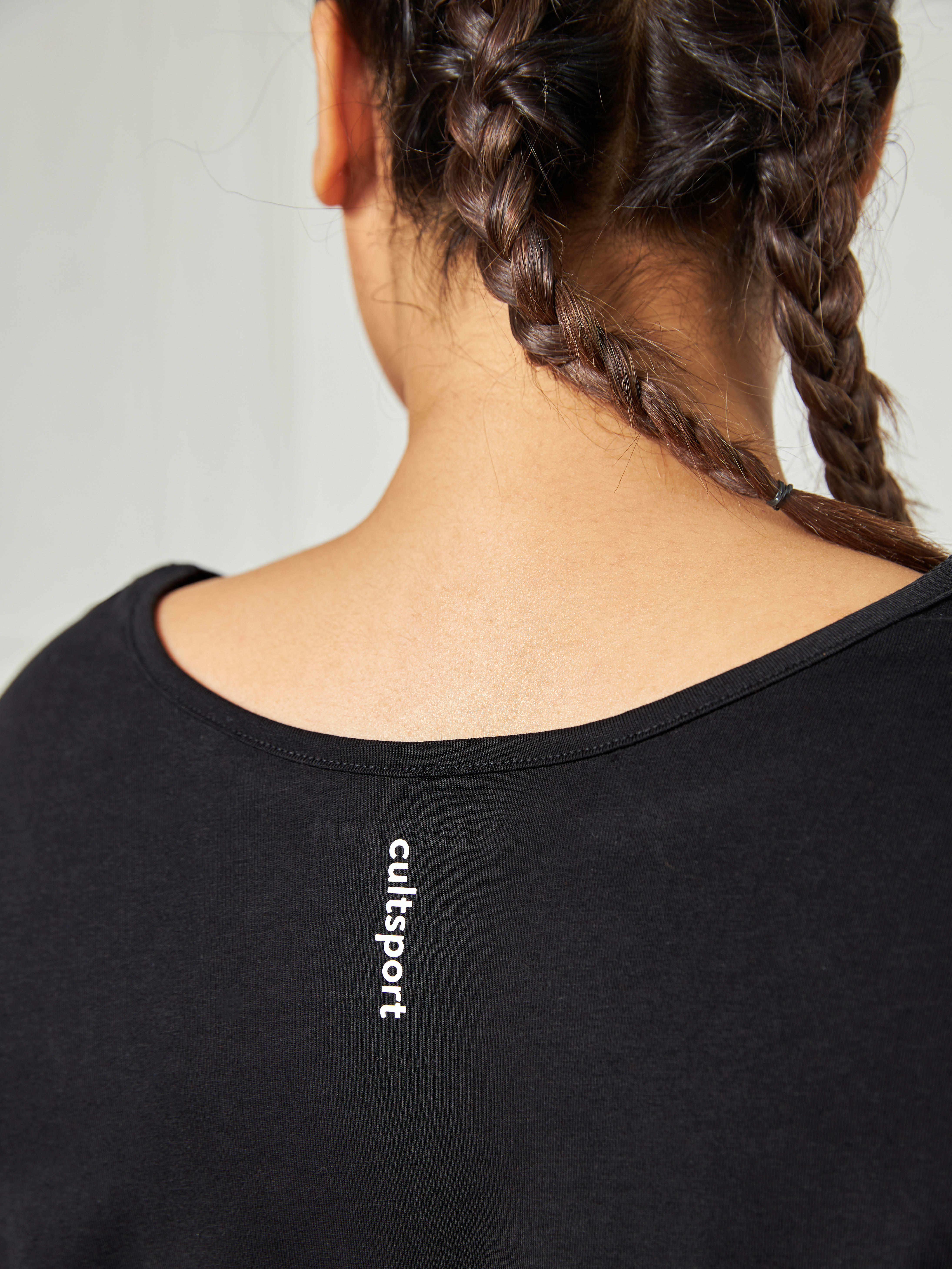 Solid Activ-Kurti with Side Pocket