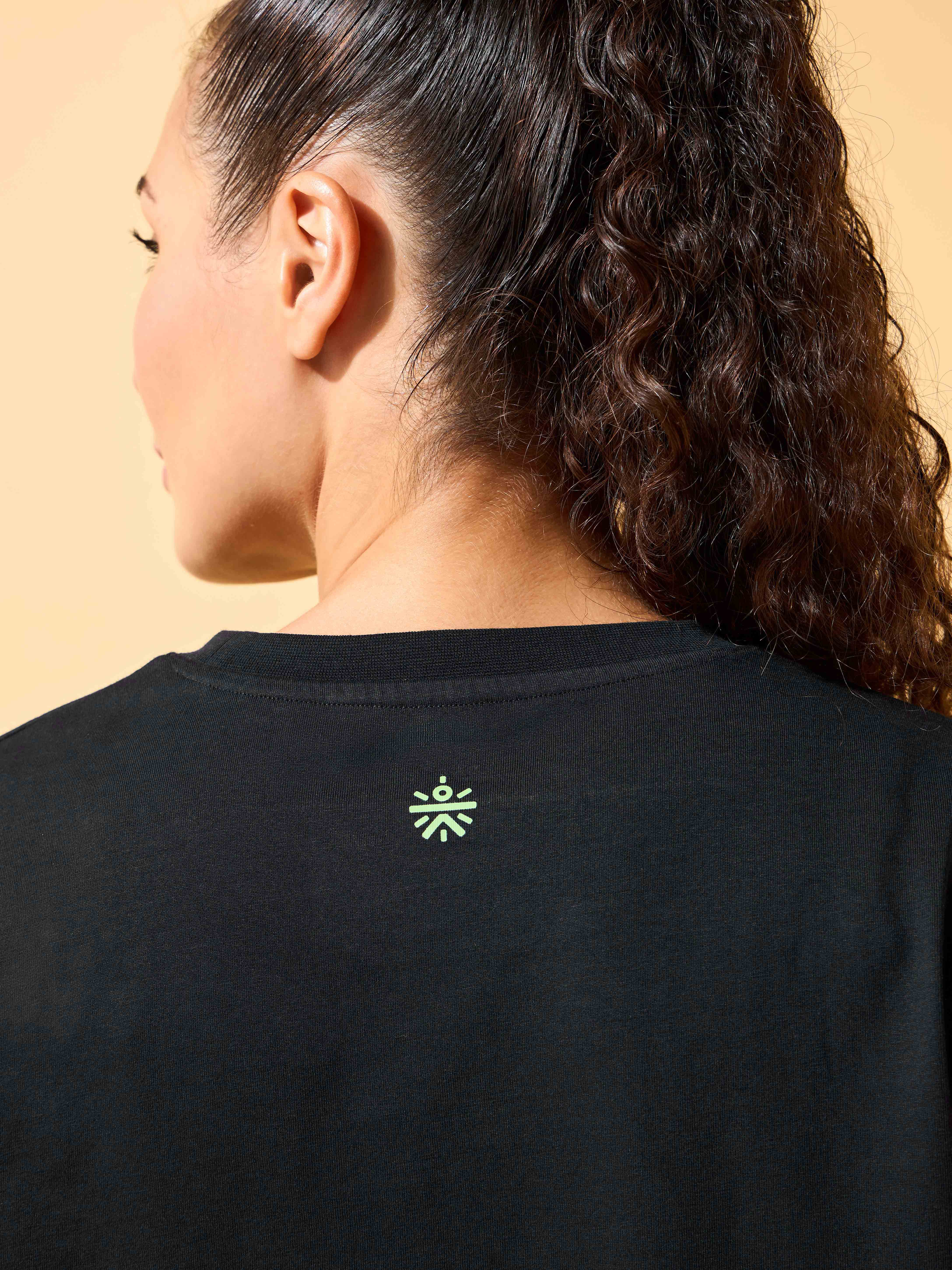 Elevate Print Cropped T-shirt